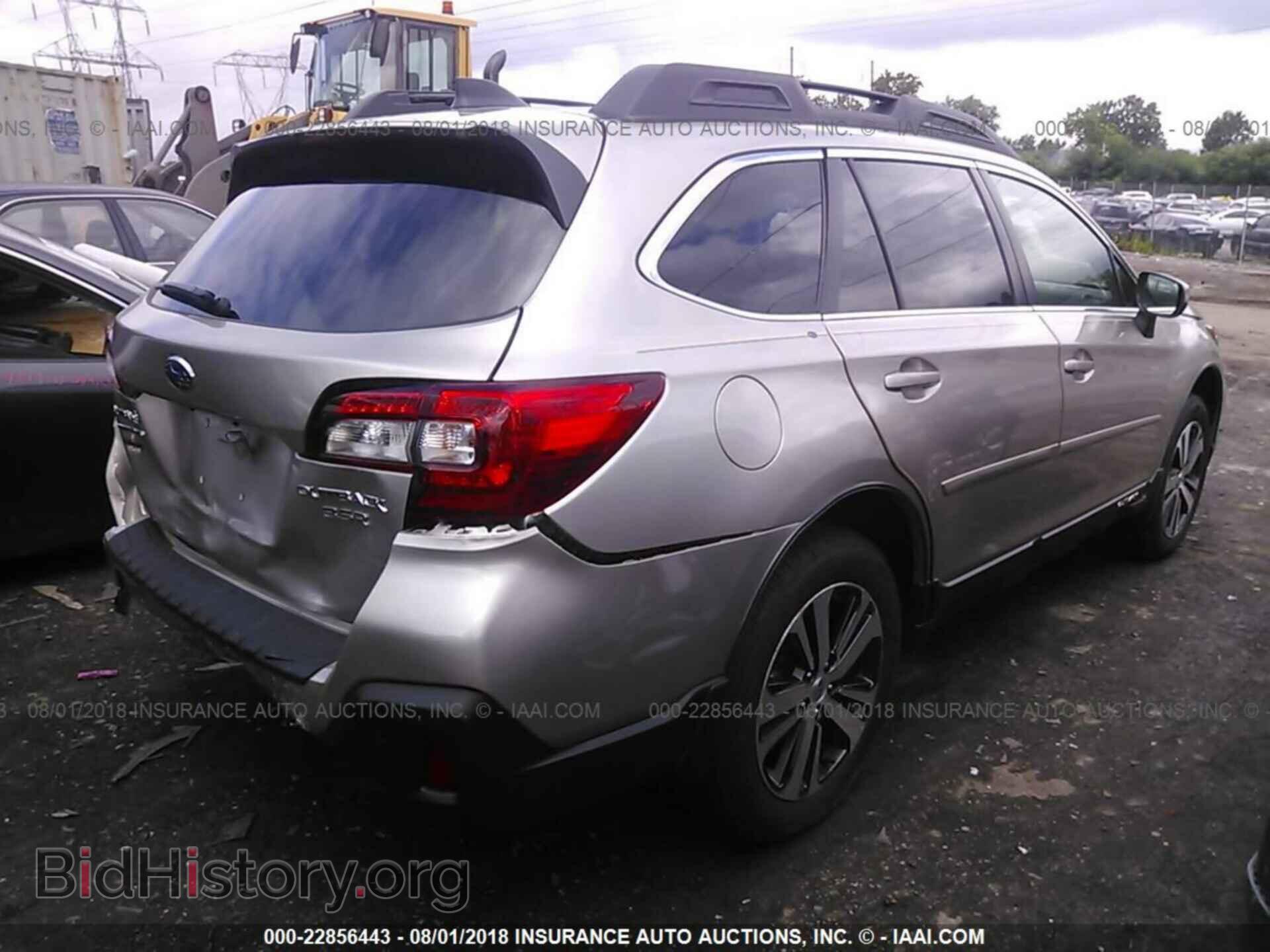2018 Subaru Outback - VIN: 4S4BSENC3J3207724 - Фото 4