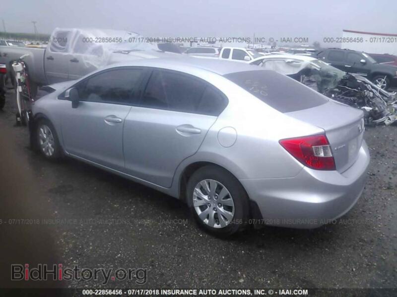 2012 Honda CIVIC (VIN 2HGFB2F56CH323974) — фото 3 из 10