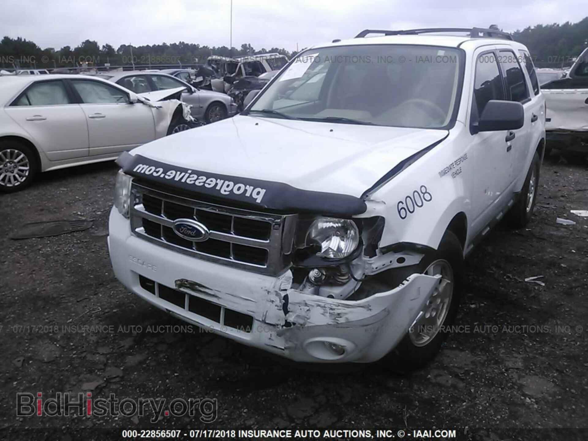 2011 Ford Escape - VIN: 1FMCU0D76BKB86008 - Photo 6