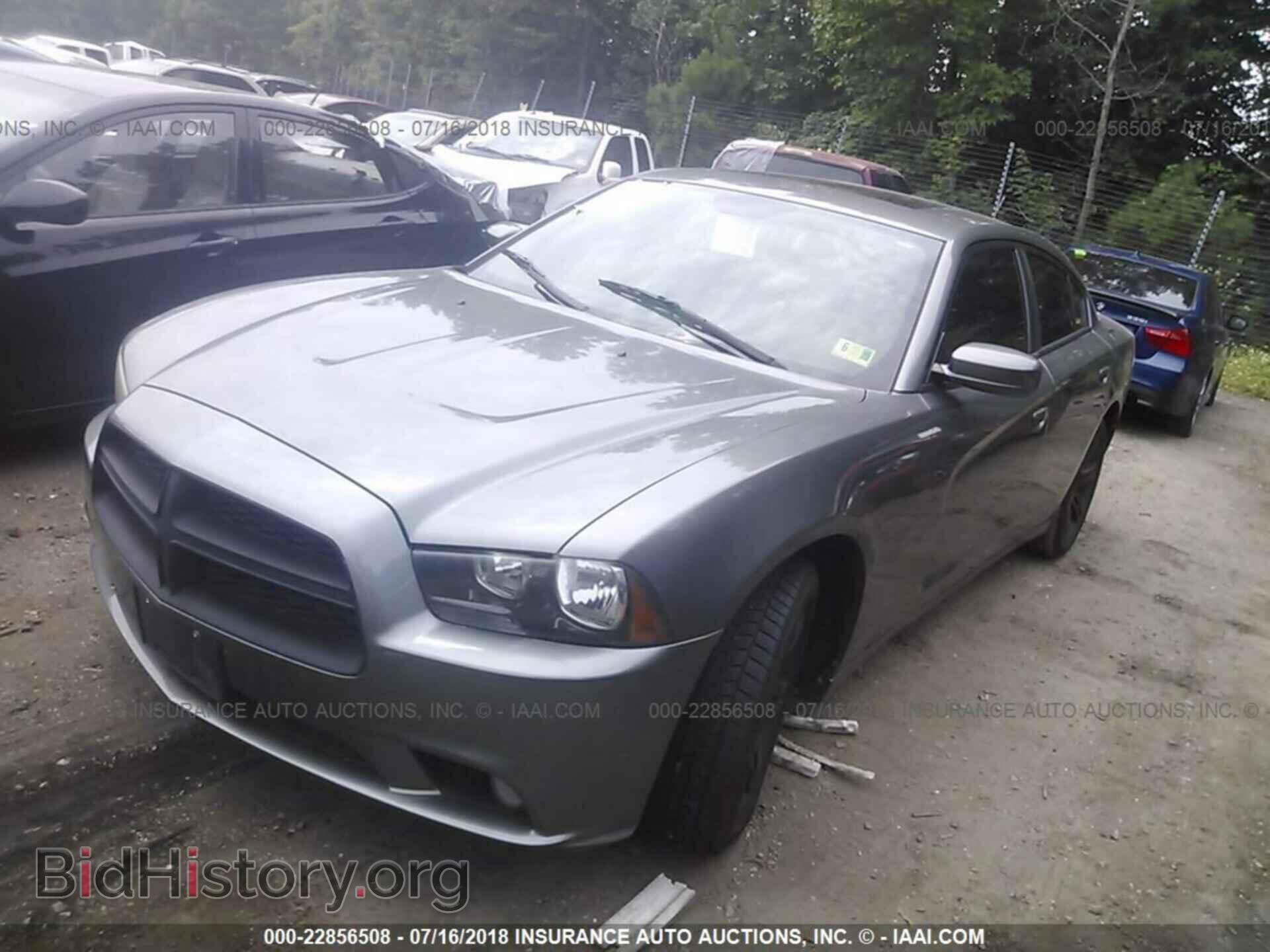 2011 Dodge Charger - VIN: 2B3CL3CG1BH591261 - Фото 2