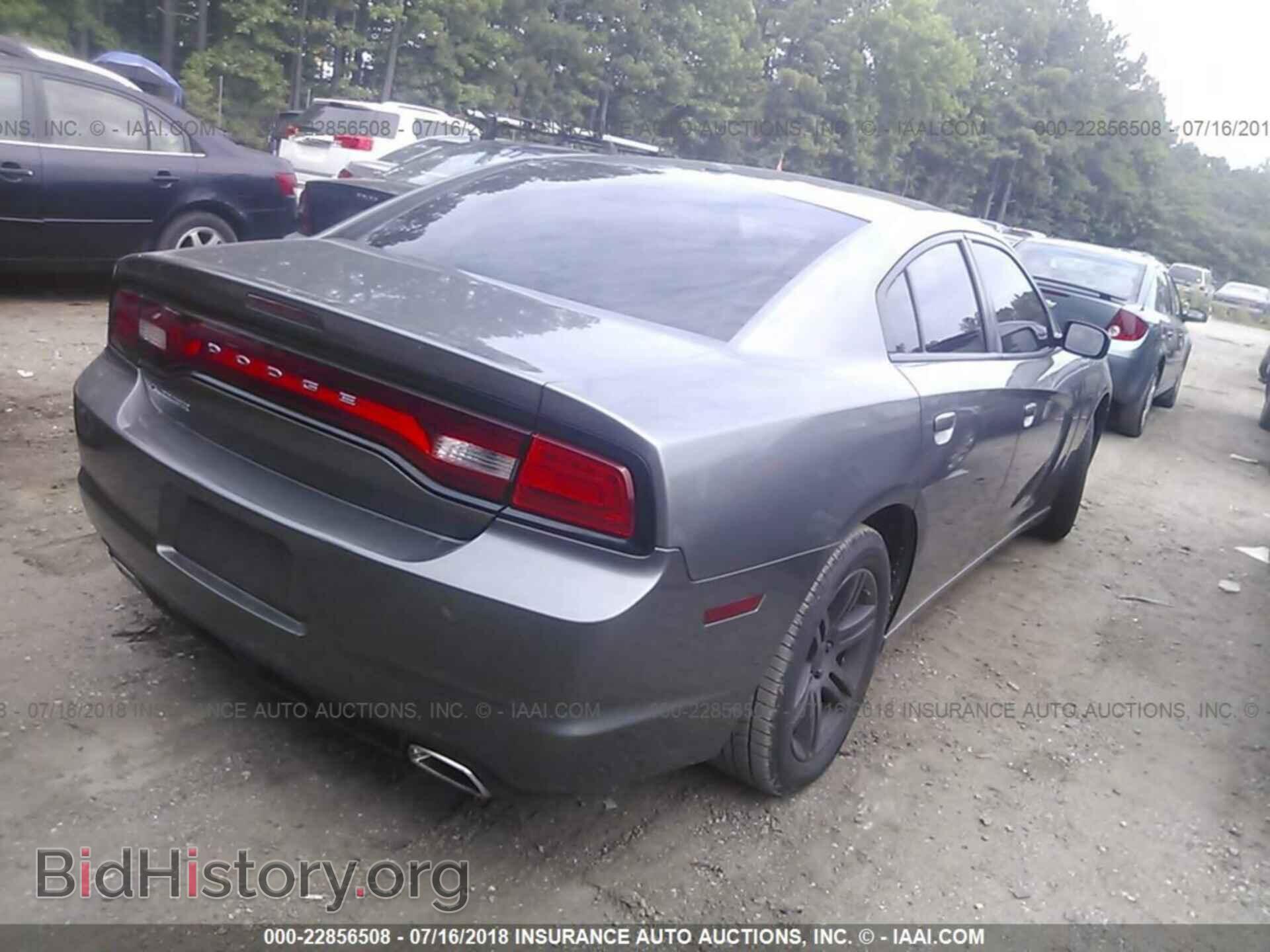 2011 Dodge Charger - VIN: 2B3CL3CG1BH591261 - Фото 4