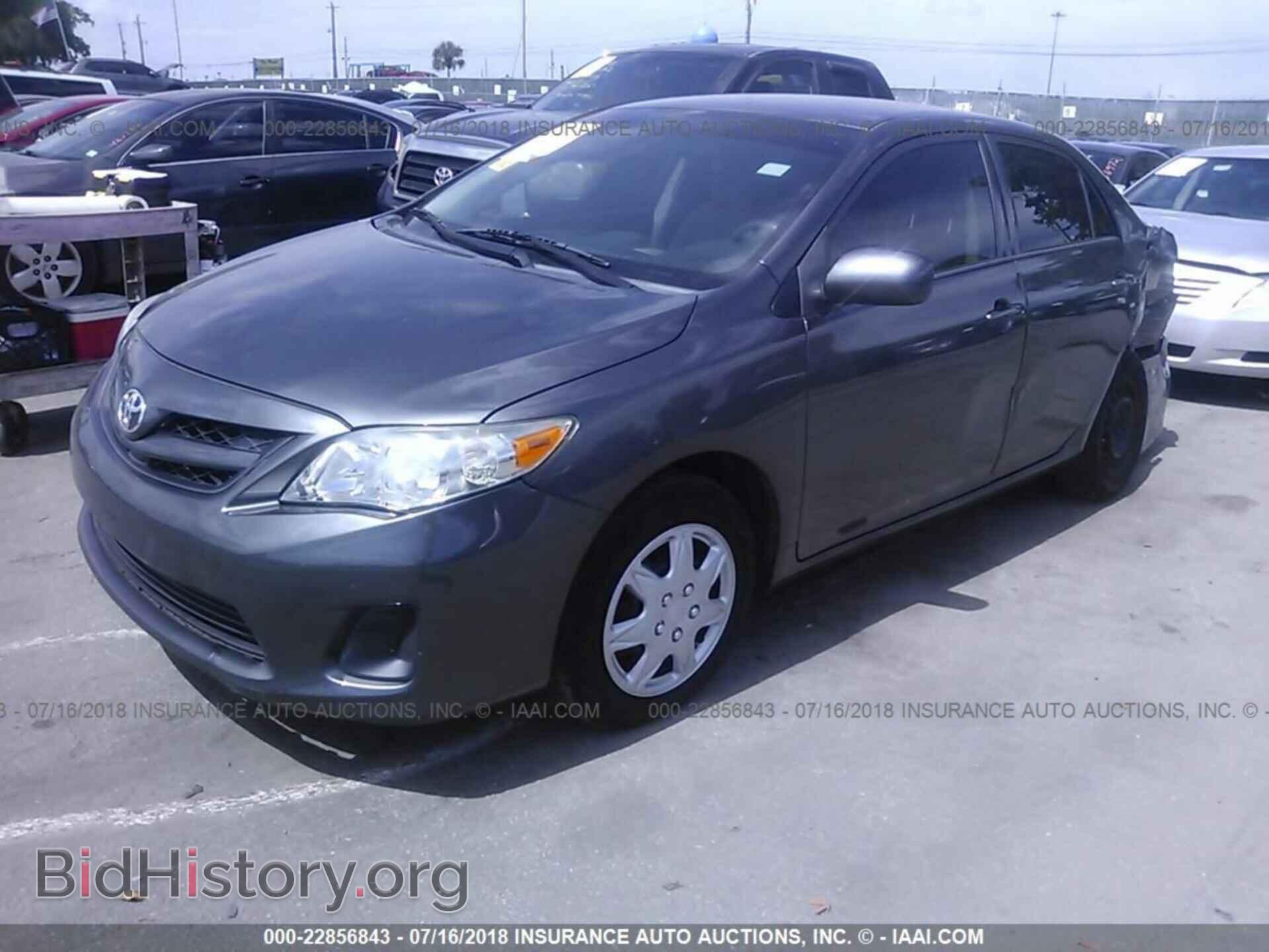 2013 Toyota Corolla - VIN: 5YFBU4EEXDP176901 - Photo 2