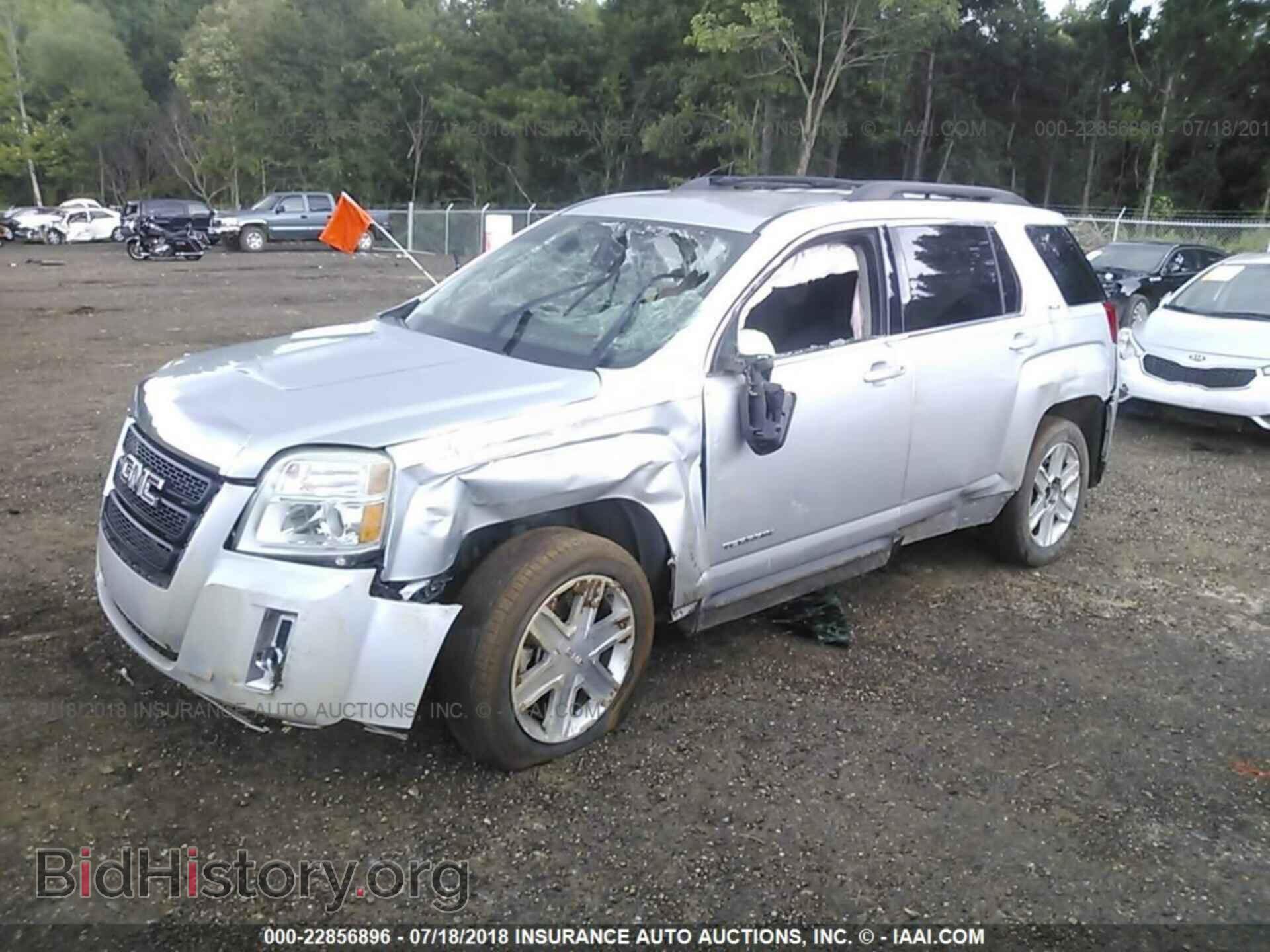 2011 Gmc Terrain - VIN: 2CTALSEC2B6396067 - Photo 2