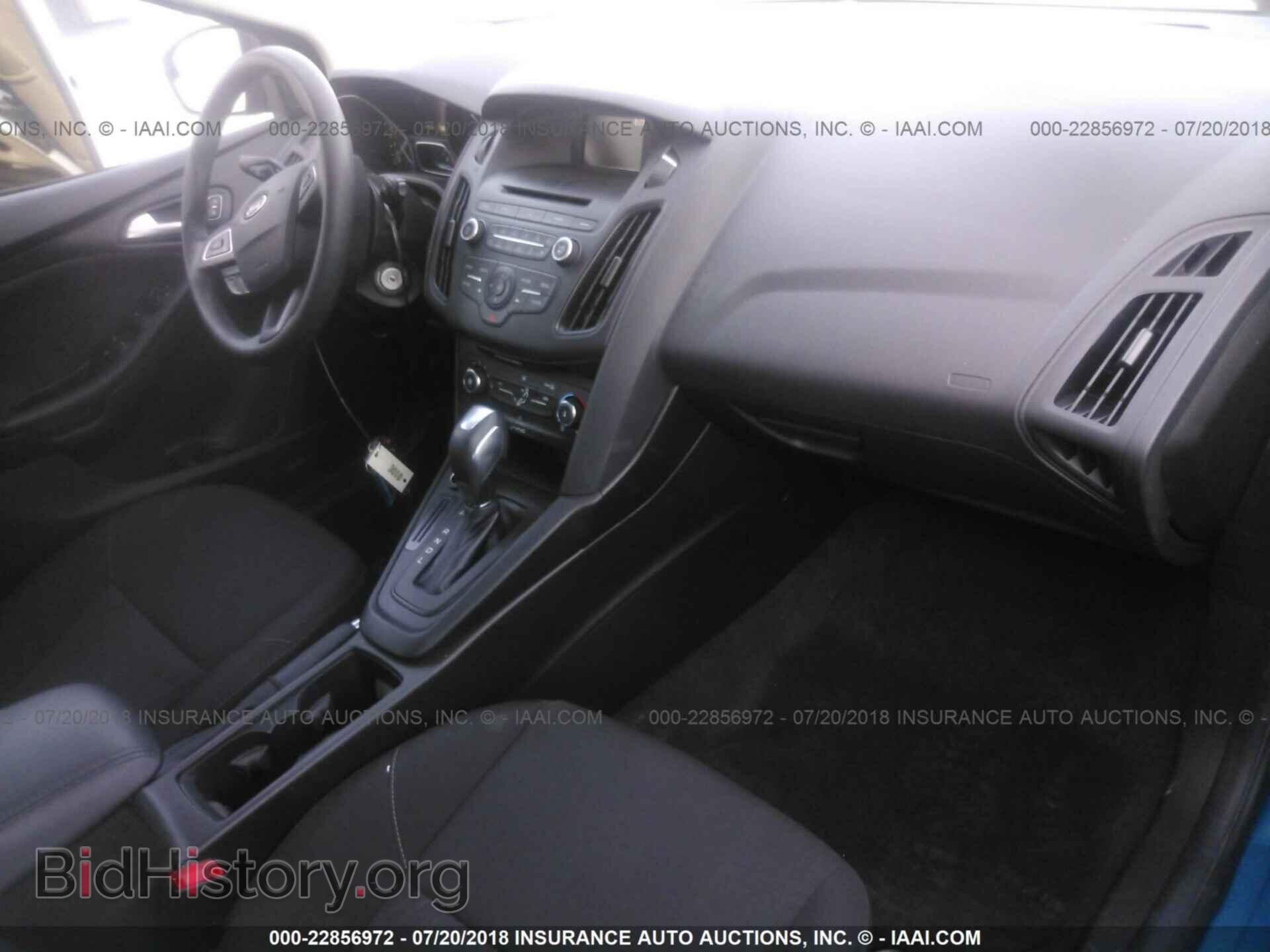 2016 Ford Focus - VIN: 1FADP3K26GL377265 - Photo 5