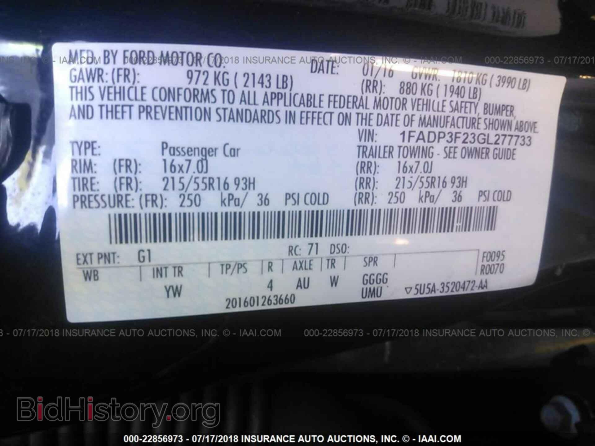 2016 Ford Focus - VIN: 1FADP3F23GL277733 - Photo 9