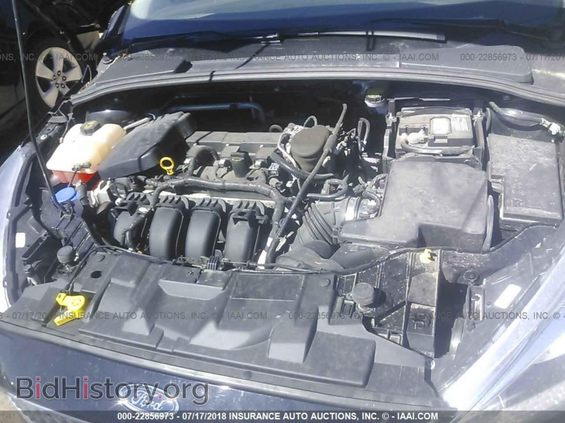 2016 Ford Focus - VIN: 1FADP3F23GL277733 - Photo 10