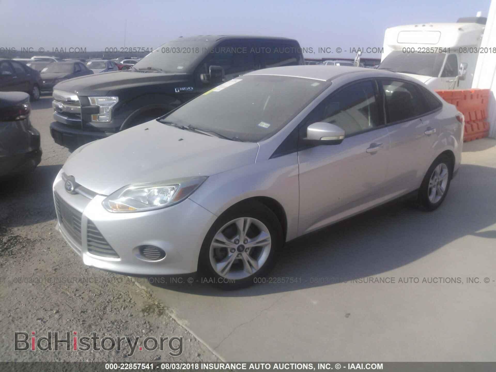 2014 Ford Focus - VIN: 1FADP3F23EL295730 - Фото 2