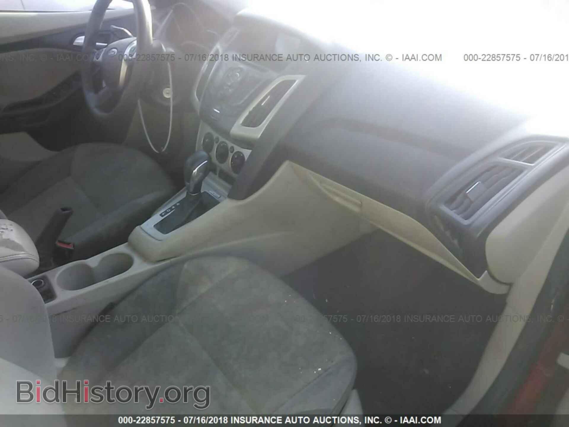 2012 Ford Focus - VIN: 1FAHP3F25CL224821 - Фото 5