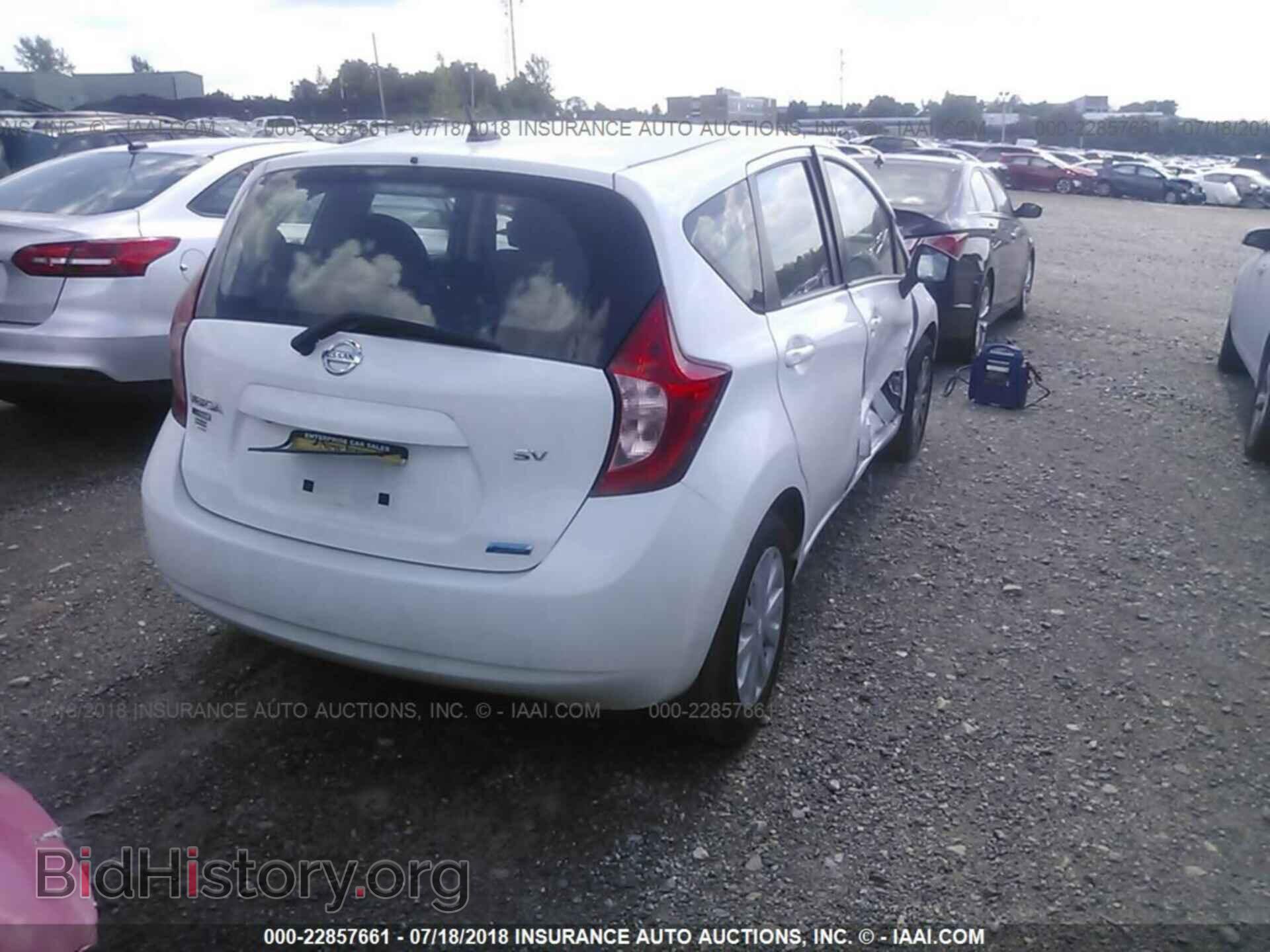2016 Nissan Versa note - VIN: 3N1CE2CP1GL396684 - Фото 4
