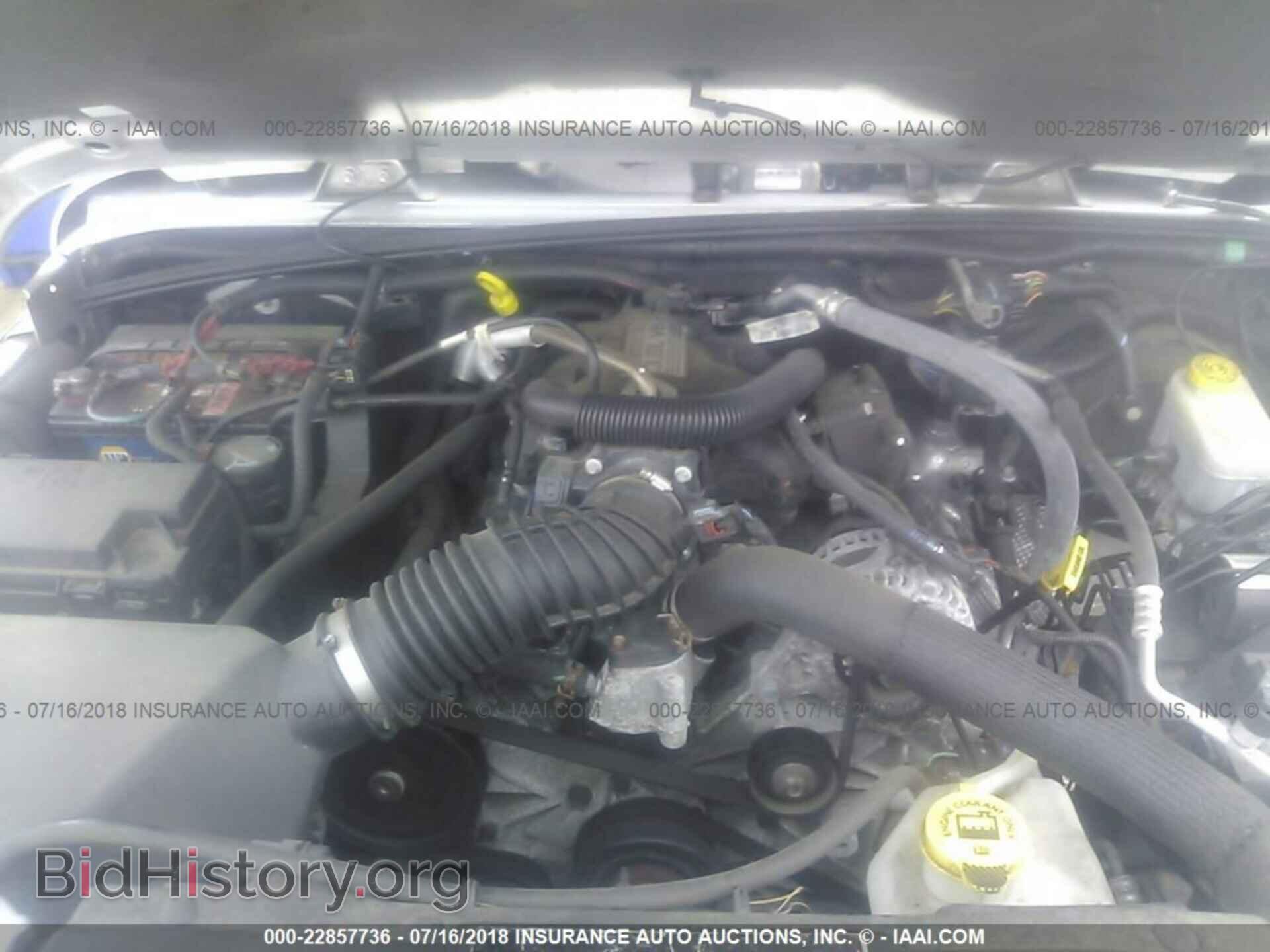 2011 Jeep Wrangler - VIN: 1J4BA5H18BL557265 - Фото 10