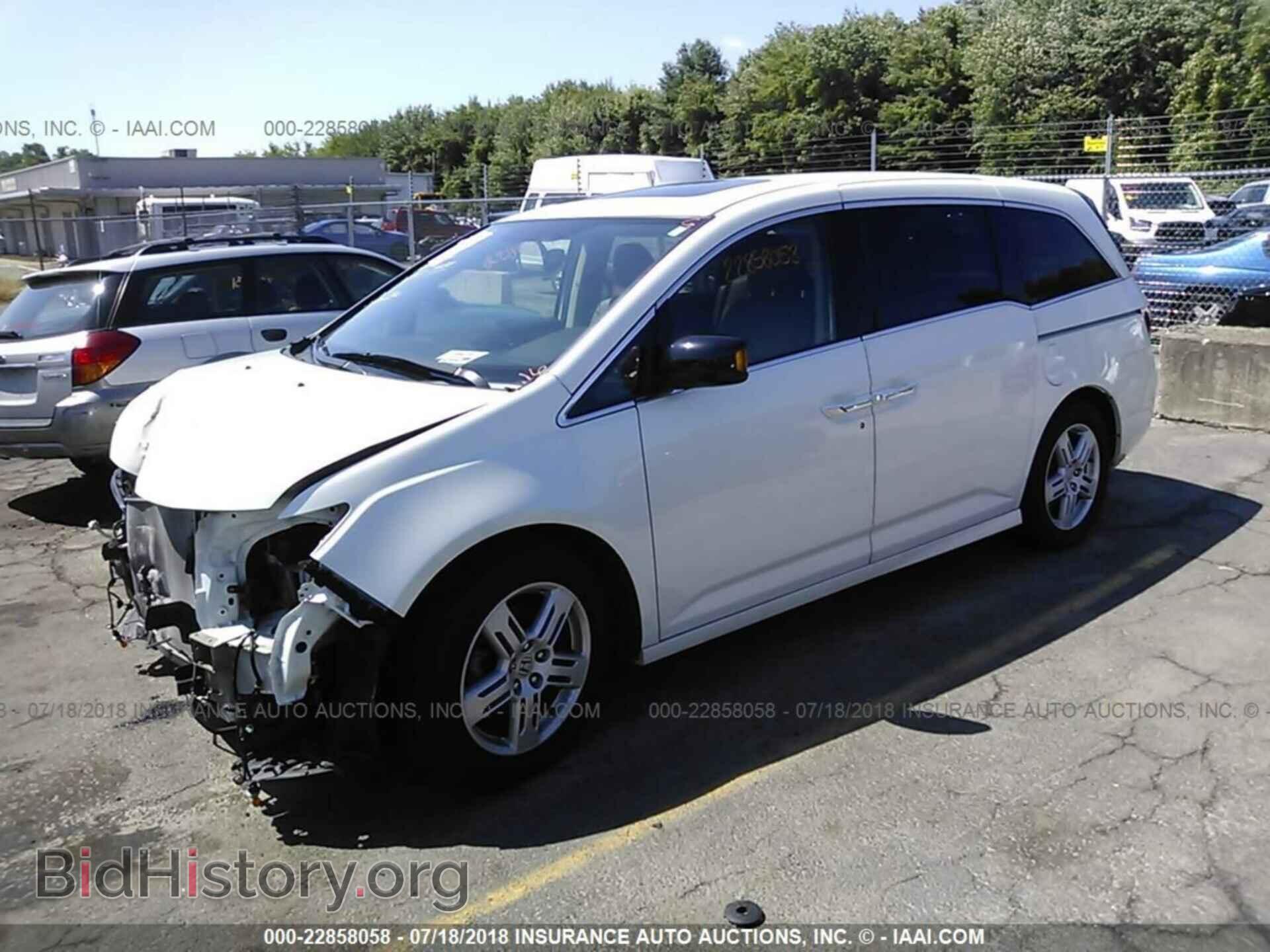 2013 Honda Odyssey - VIN: 5FNRL5H94DB091277 - Фото 2