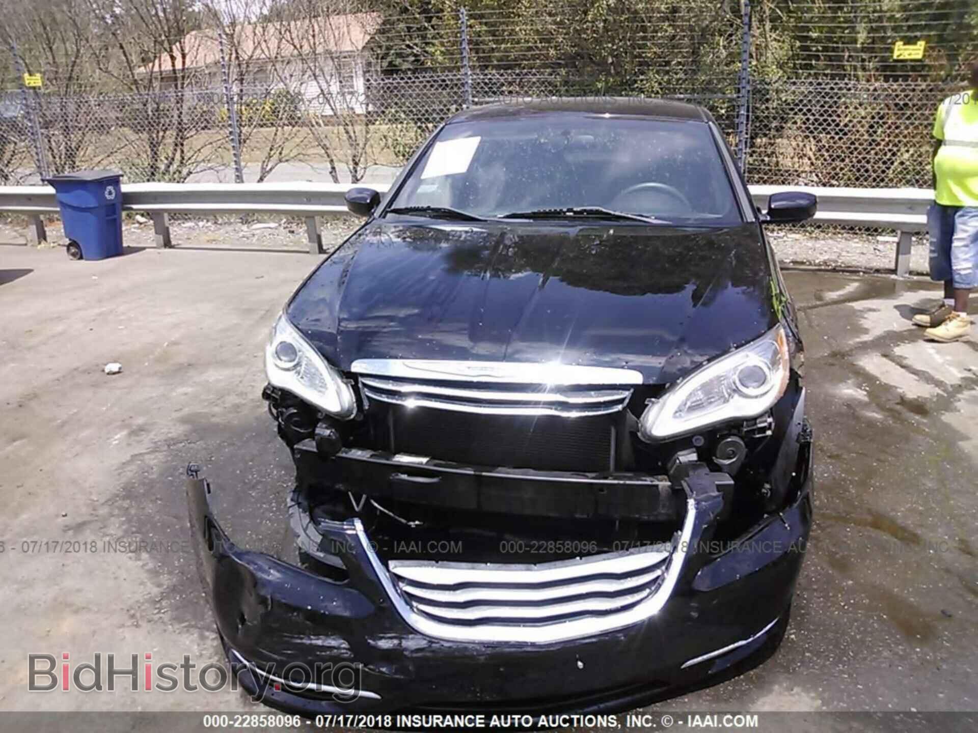 2014 Chrysler 200 - VIN: 1C3CCBAB3EN145306 - Photo 6
