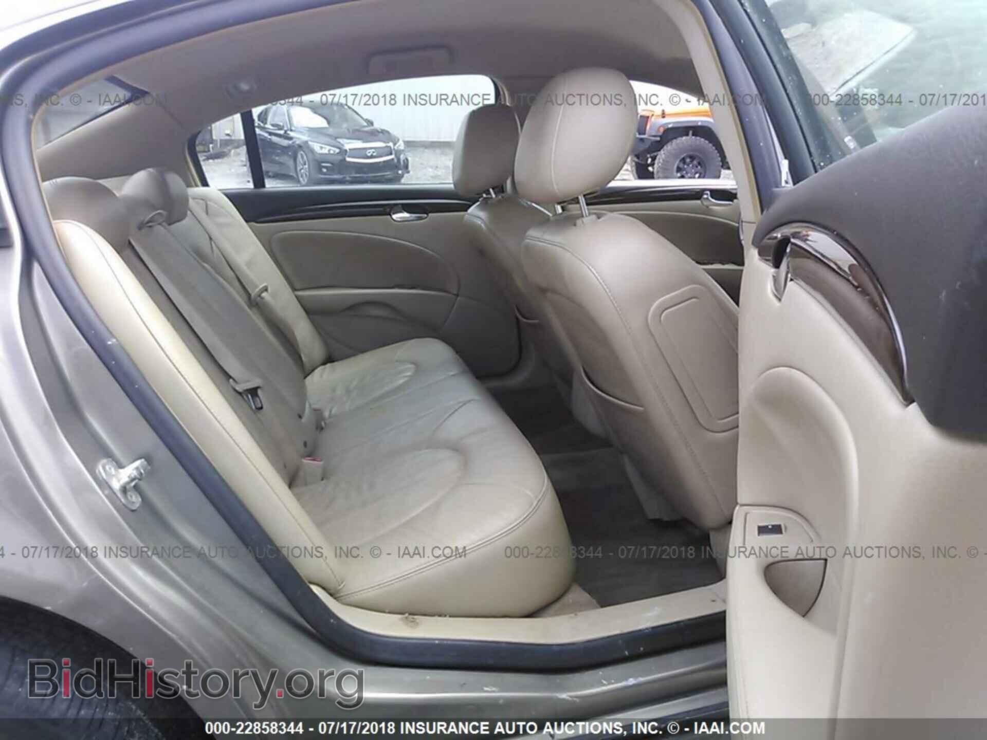 2011 Buick Lucerne - VIN: 1G4HC5EM2BU129738 - Фото 8
