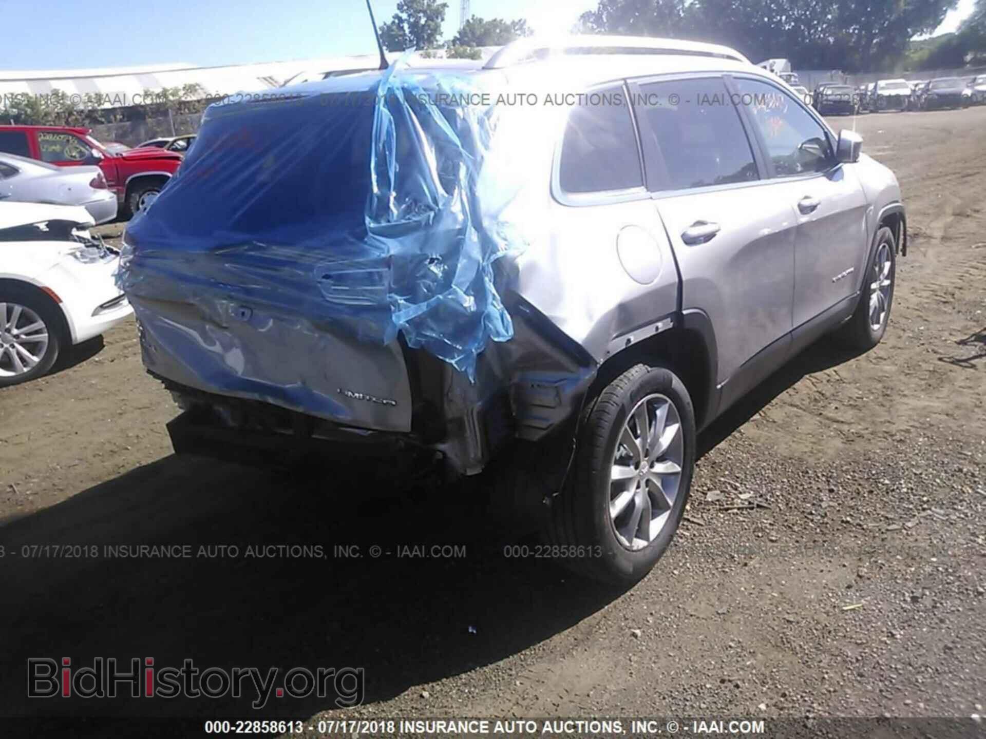 2018 Jeep Cherokee - VIN: 1C4PJMDX0JD555910 - Фото 4