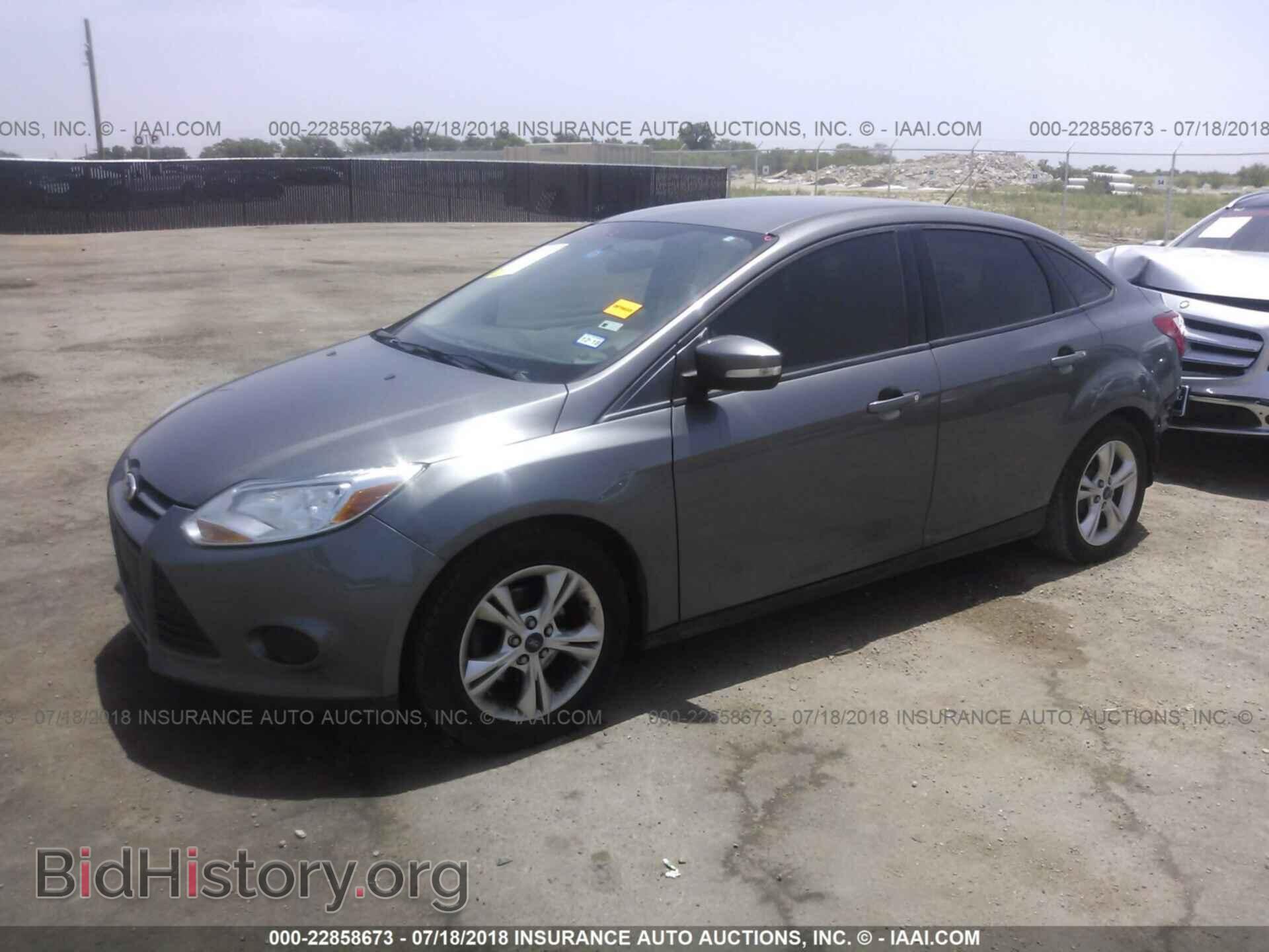 2013 Ford Focus - VIN: 1FADP3F2XDL276509 - Photo 2