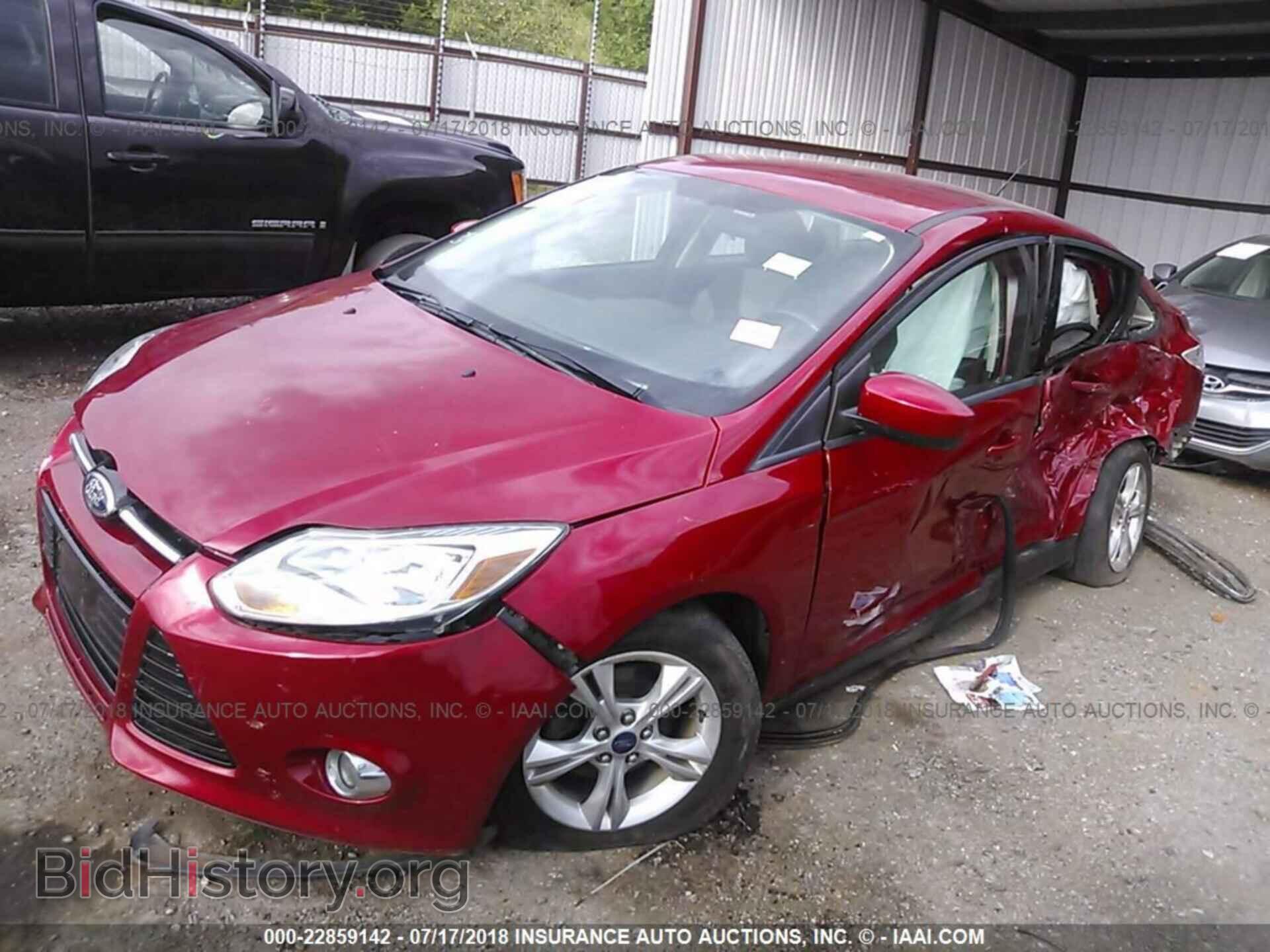 2012 Ford Focus - VIN: 1FAHP3F20CL477206 - Photo 2