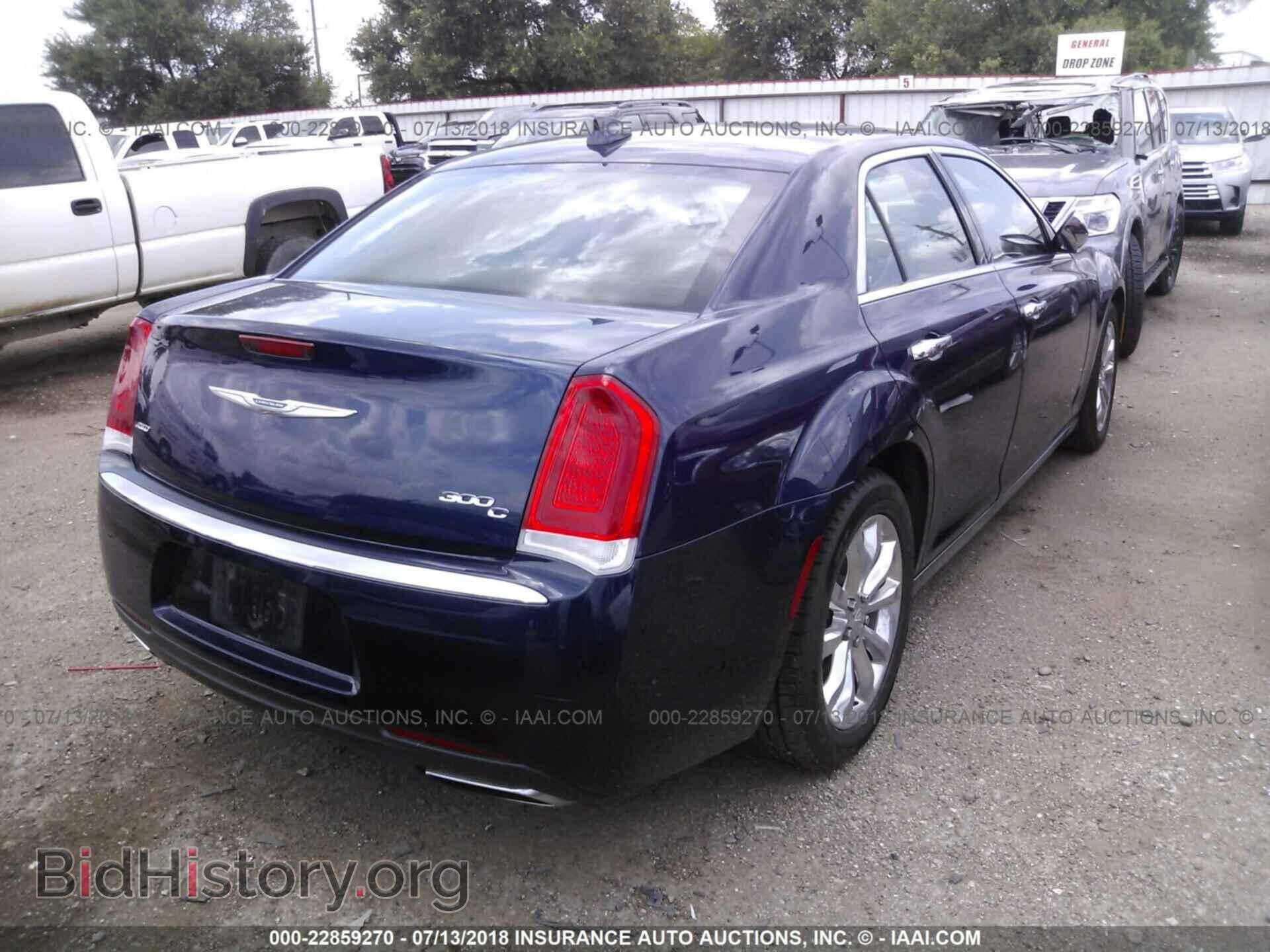 2017 Chrysler 300c - VIN: 2C3CCAKG7HH566799 - Фото 4