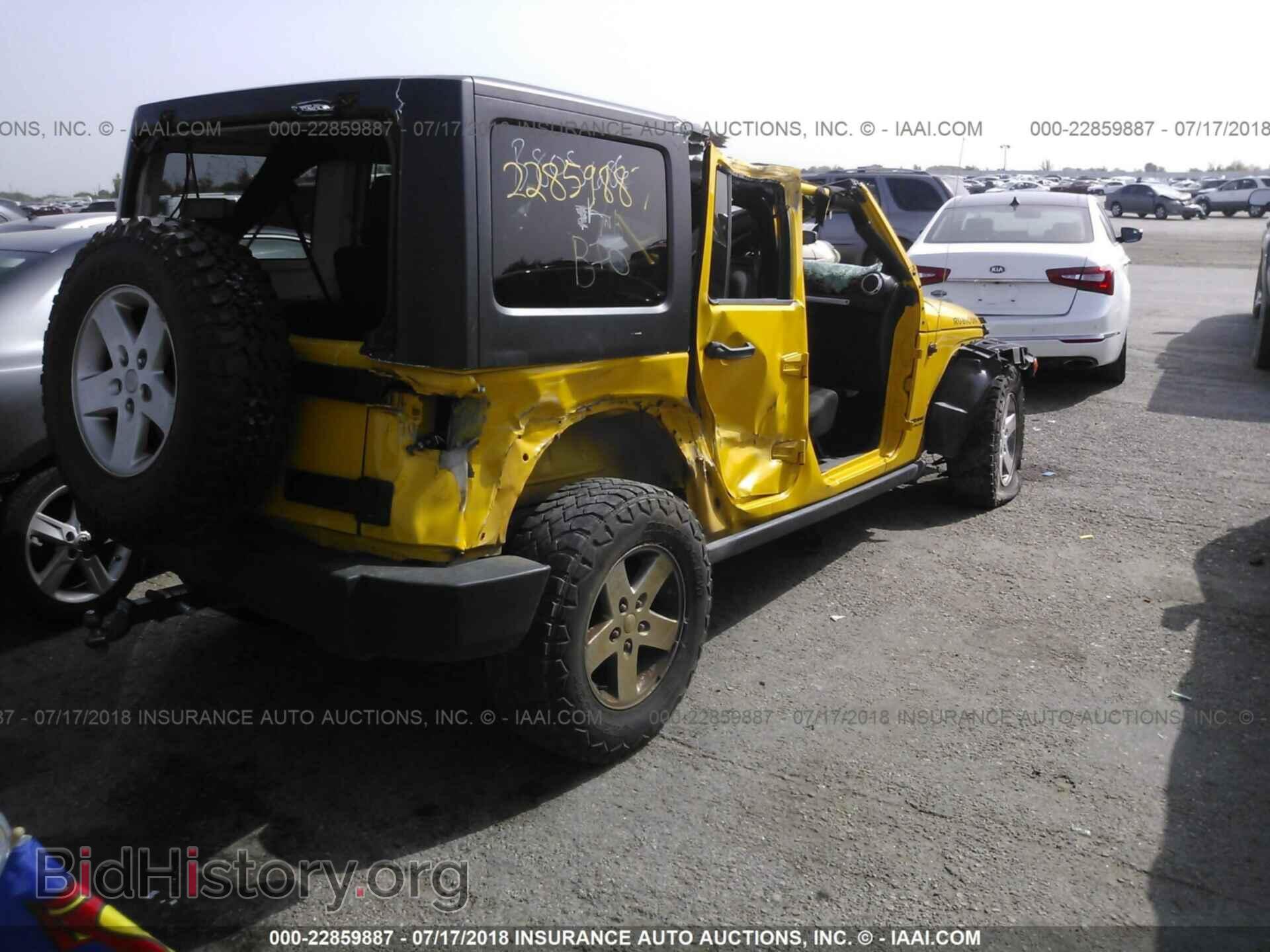2011 Jeep Wrangler - VIN: 1J4BA6H10BL556701 - Фото 4