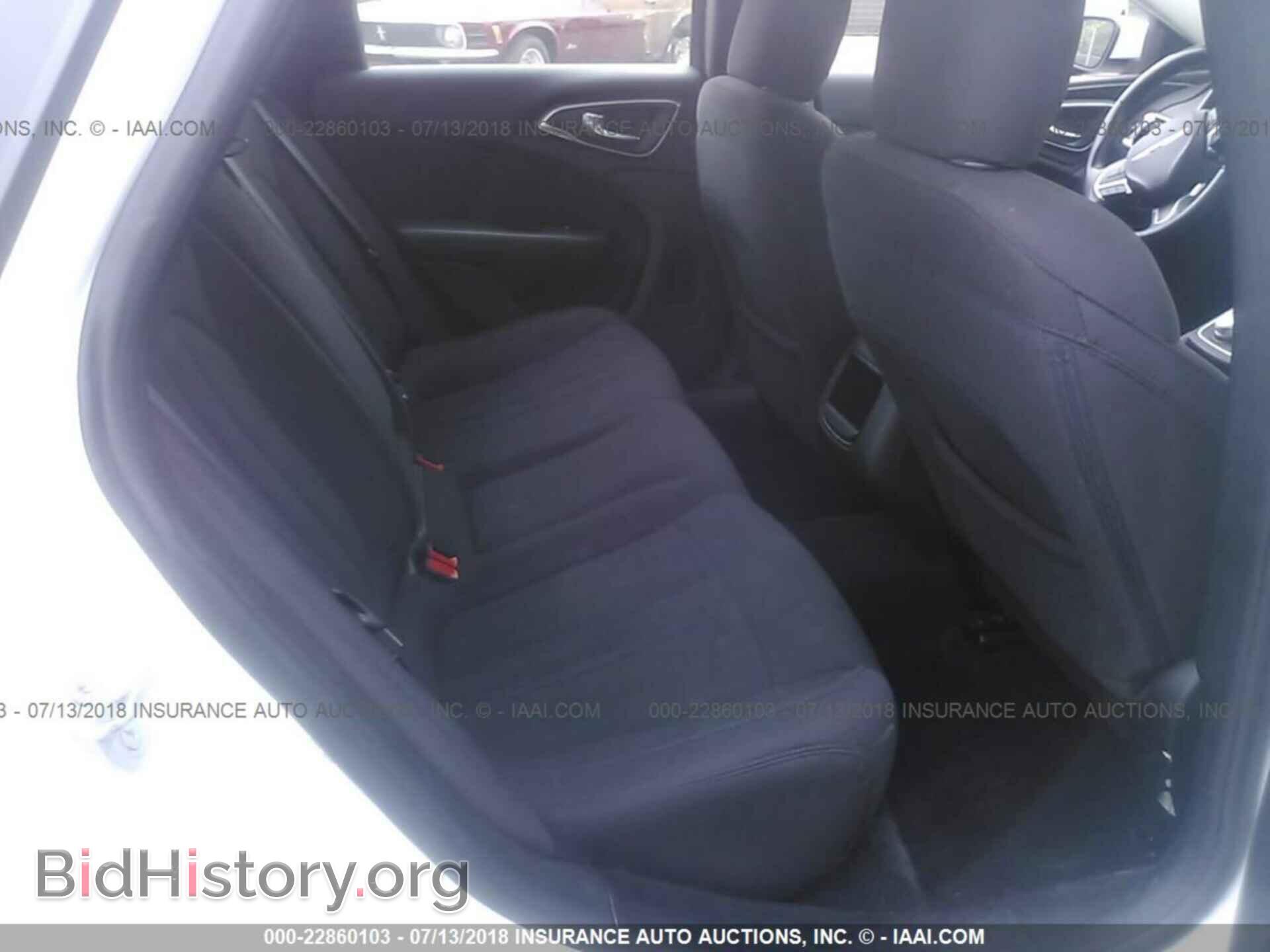 2015 Chrysler 200 - VIN: 1C3CCCAB0FN666992 - Photo 8