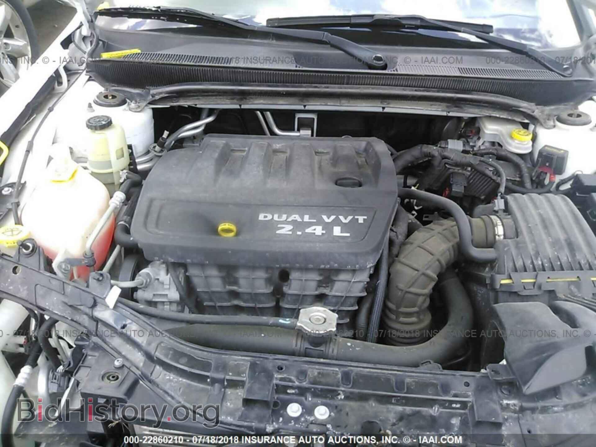 2012 Chrysler 200 - VIN: 1C3CCBCB5CN144202 - Photo 10