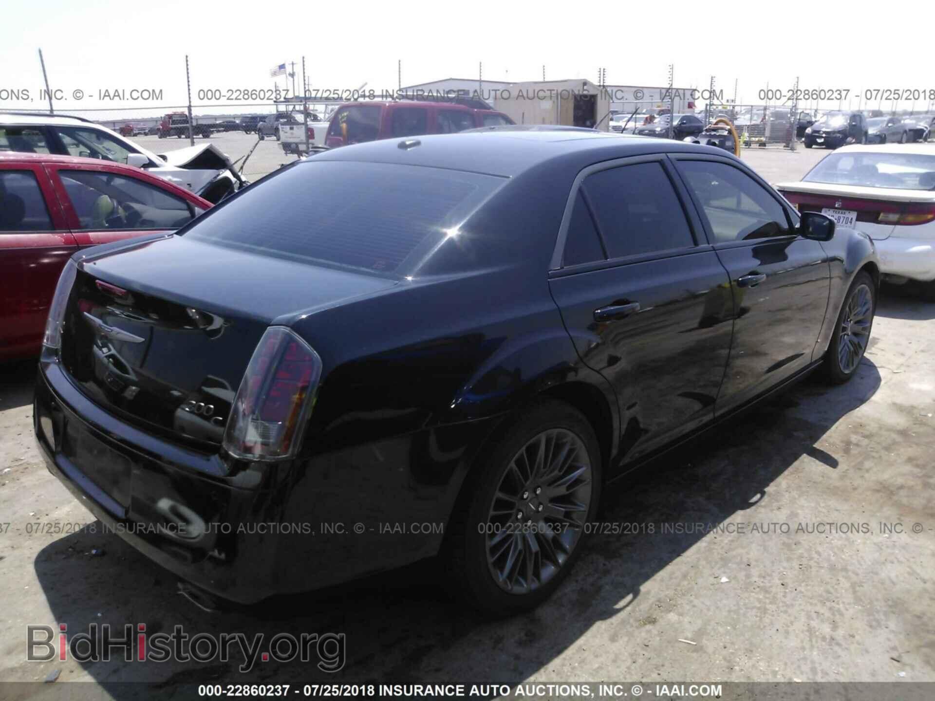 2014 Chrysler 300c - VIN: 2C3CCADT9EH261620 - Фото 4