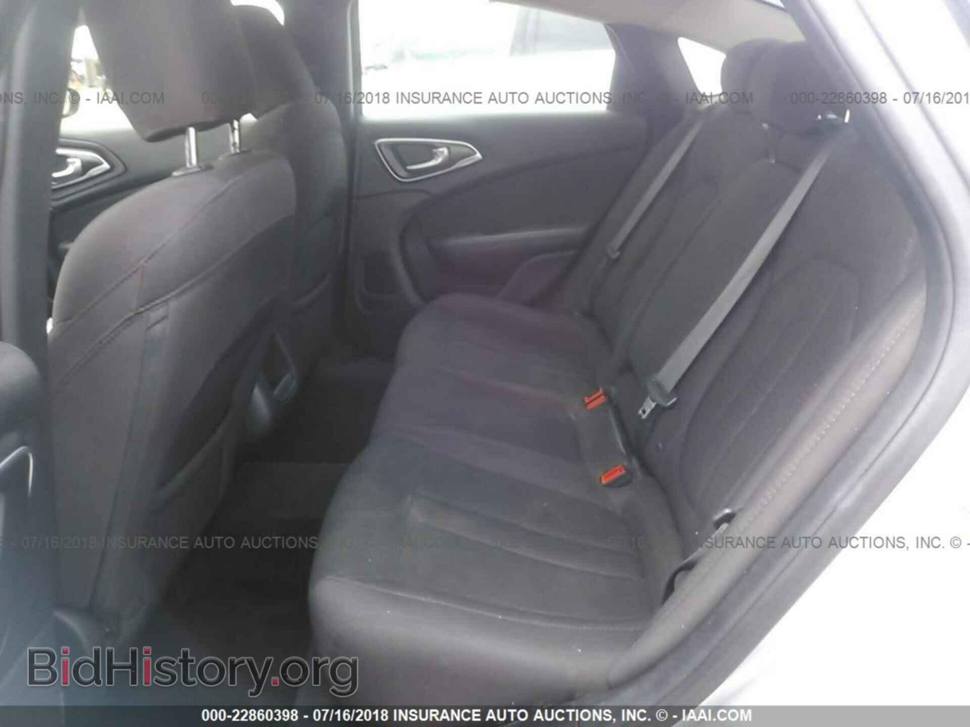 2016 Chrysler 200 - VIN: 1C3CCCAB9GN156884 - Фото 8