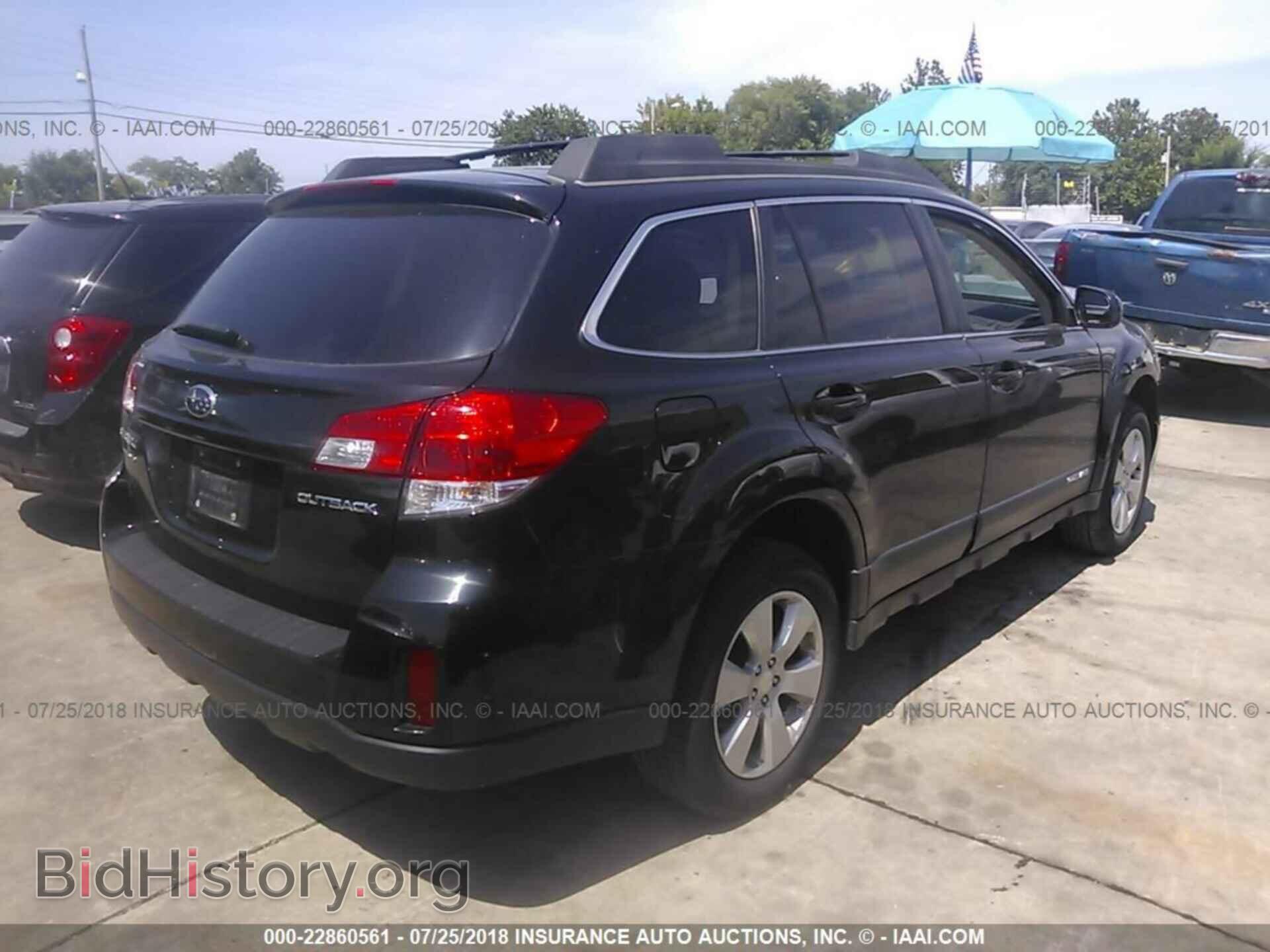 2011 Subaru Outback - VIN: 4S4BRCGC3B3354947 - Фото 4