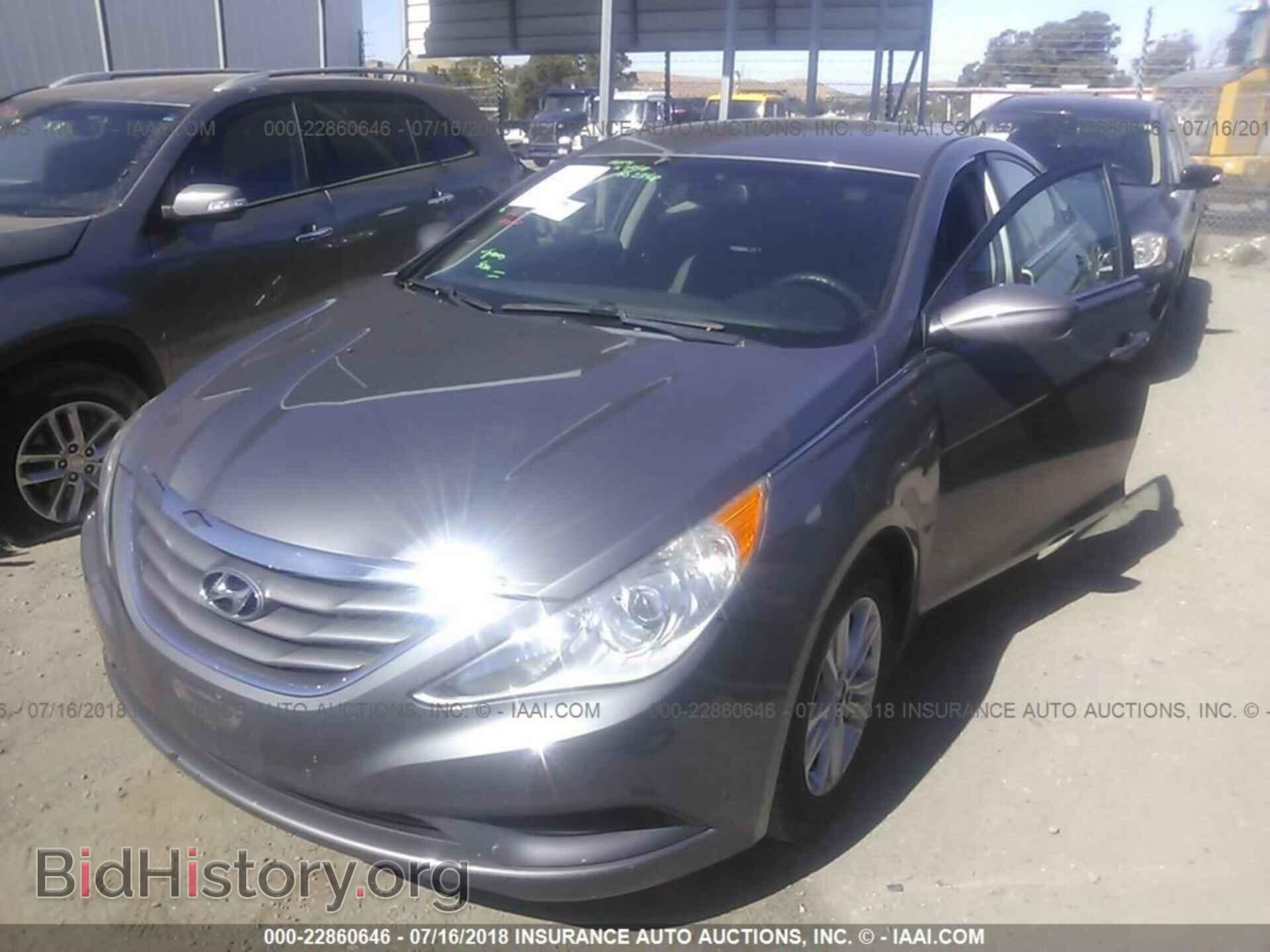 2012 Hyundai Sonata - VIN: 5NPEB4AC8CH330363 - Фото 2