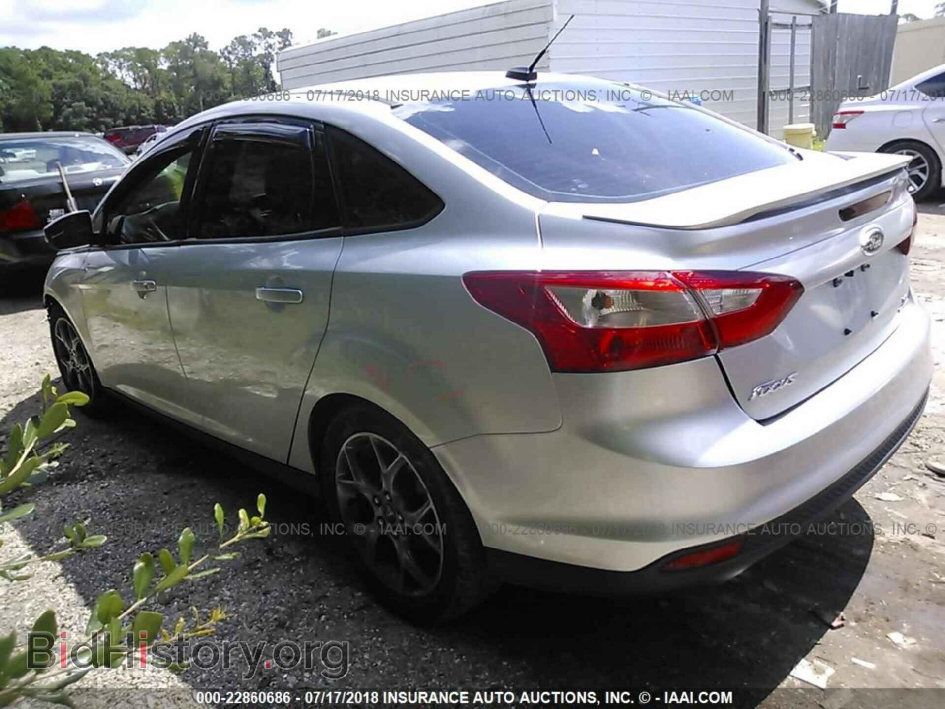 2013 Ford Focus - VIN: 1FADP3F27DL211956 - Photo 3