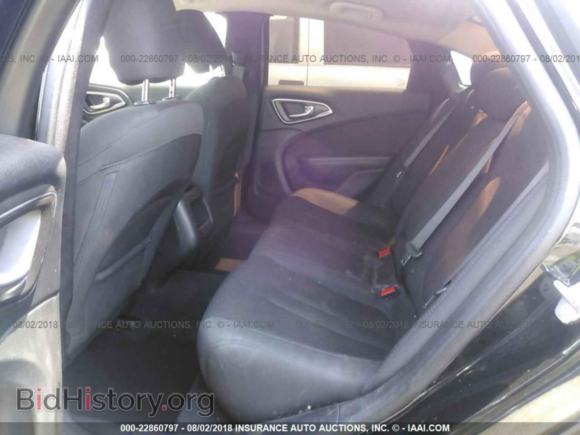 2016 Chrysler 200 - VIN: 1C3CCCAB7GN124676 - Фото 8