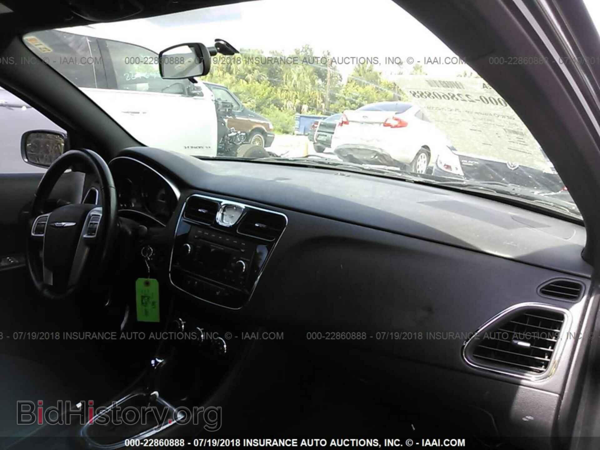 2012 Chrysler 200 - VIN: 1C3CCBBB4CN187060 - Фото 5