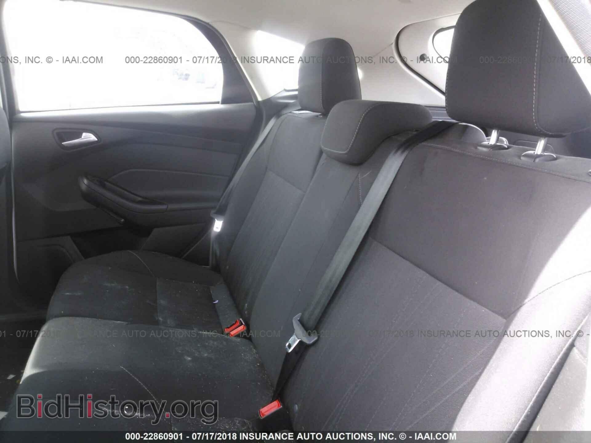 2016 Ford Focus - VIN: 1FADP3K29GL276446 - Photo 8