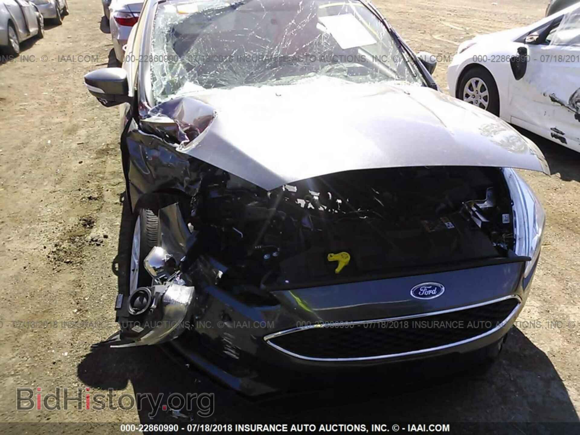 2018 Ford Focus - VIN: 1FADP3K2XJL228199 - Фото 6