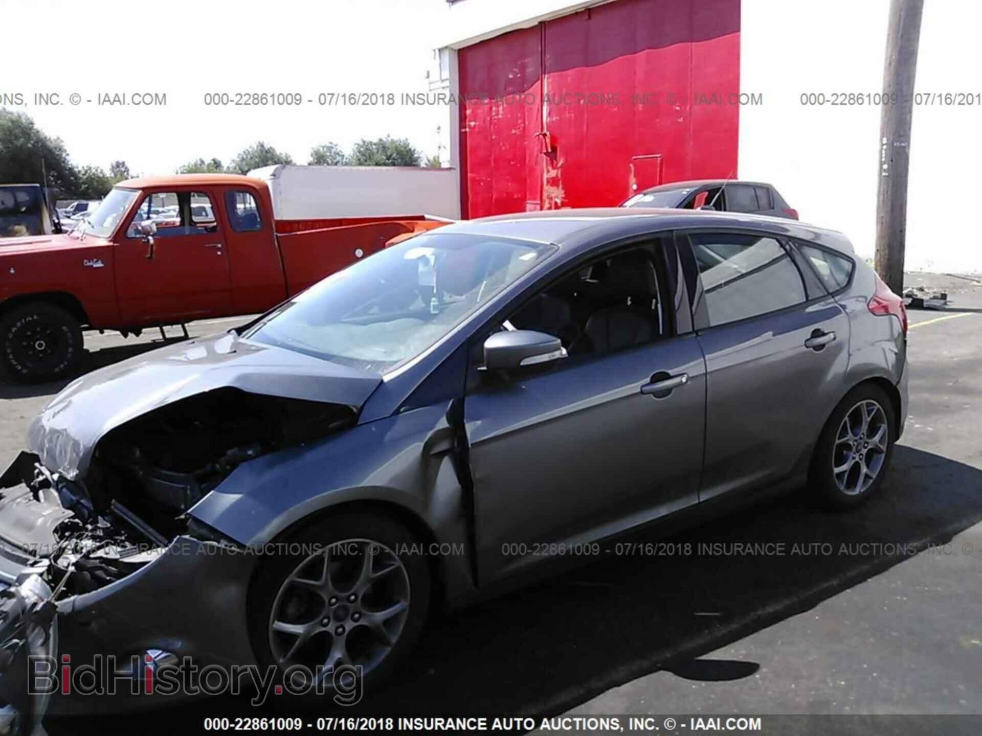 2014 Ford Focus - VIN: 1FADP3K26EL423268 - Фото 2