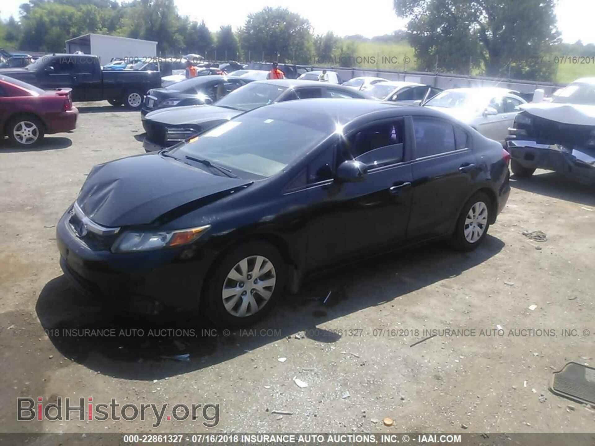 2012 Honda Civic - VIN: 2HGFB2F50CH520302 - Фото 2
