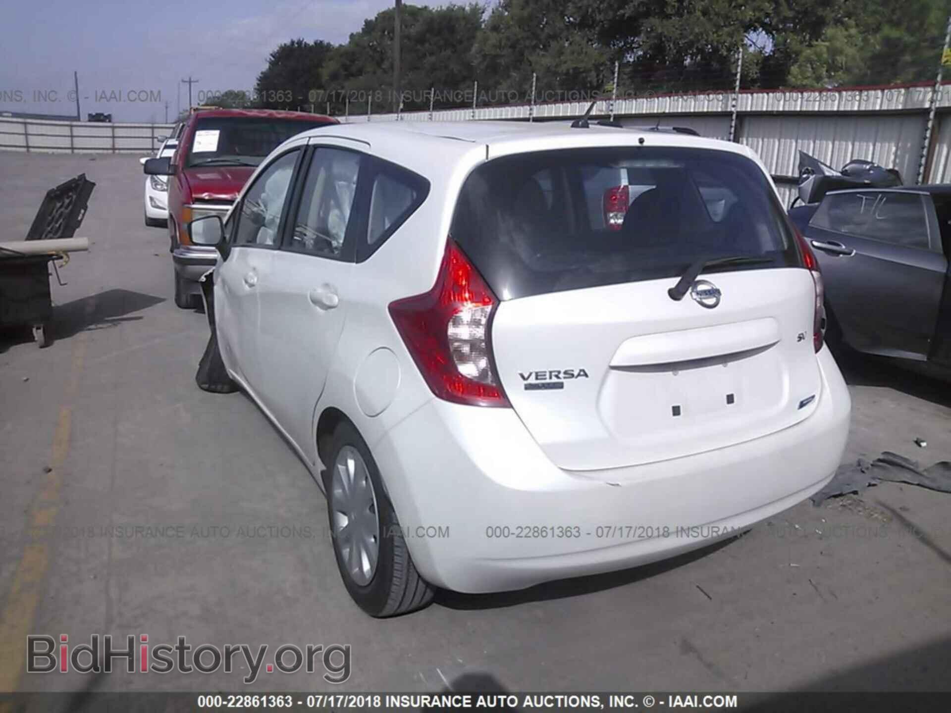 2015 Nissan Versa note - VIN: 3N1CE2CP6FL384979 - Фото 3
