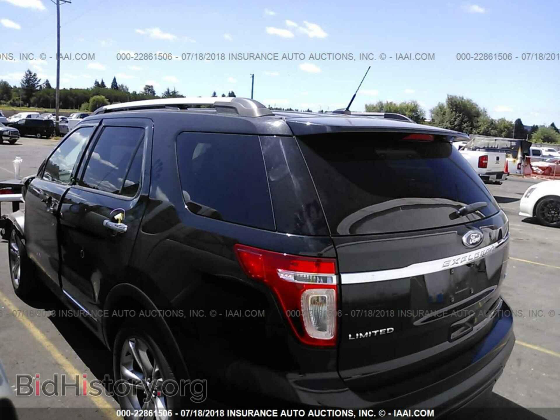 2011 Ford Explorer - VIN: 1FMHK8F86BGA26018 - Фото 3