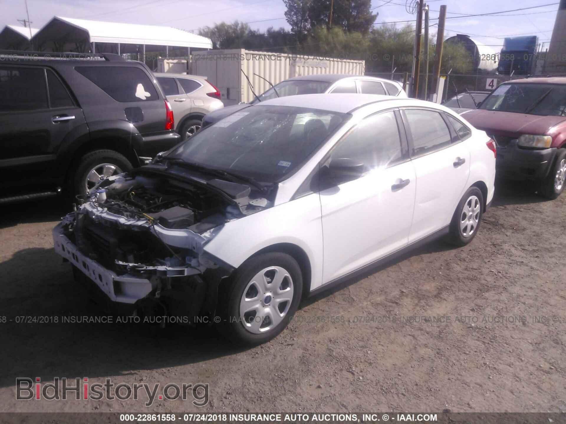 2012 Ford Focus - VIN: 1FAHP3E22CL409684 - Photo 2