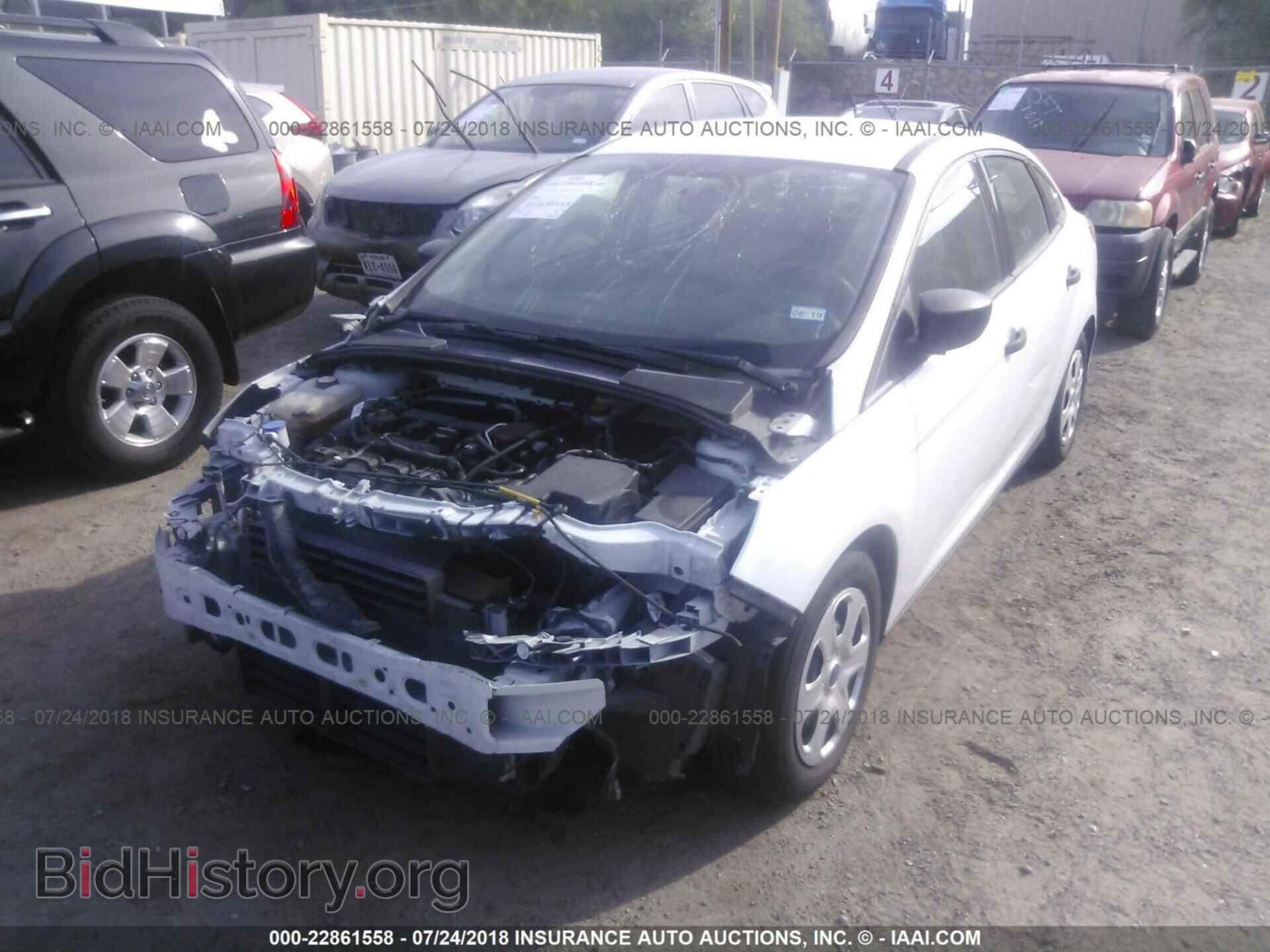 2012 Ford Focus - VIN: 1FAHP3E22CL409684 - Photo 6