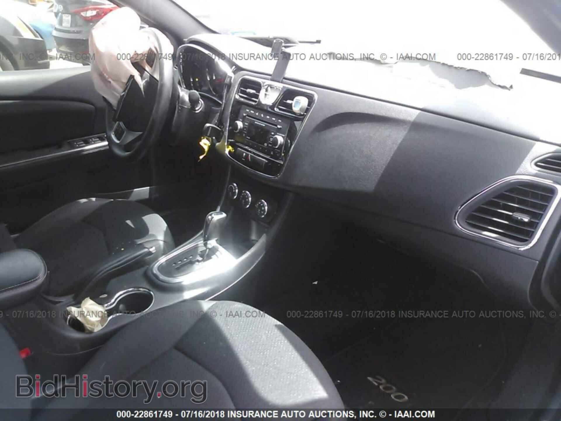 2014 Chrysler 200 - VIN: 1C3CCBBG0EN152904 - Фото 5