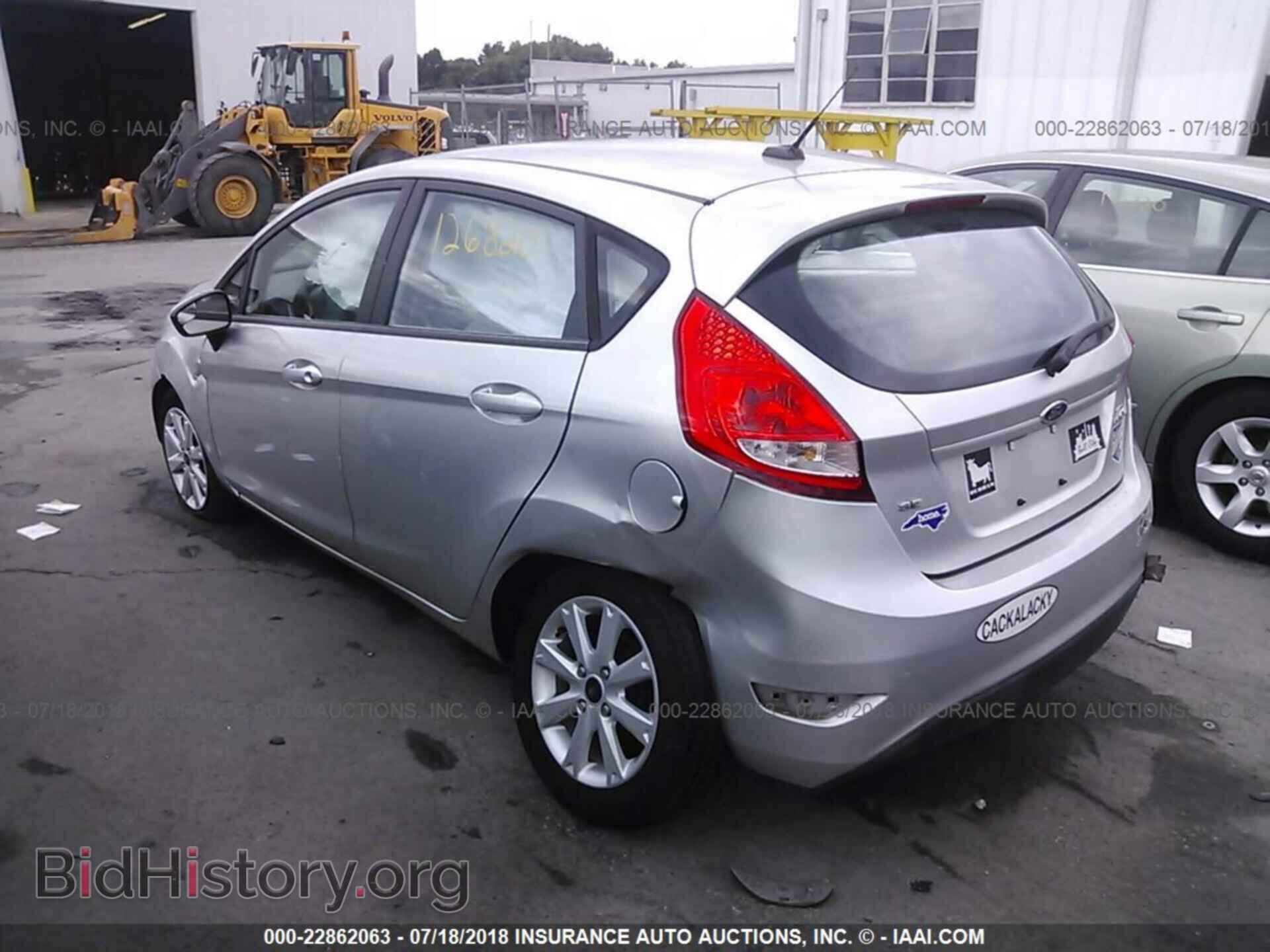 2011 Ford Fiesta - VIN: 3FADP4EJ7BM127226 - Фото 3