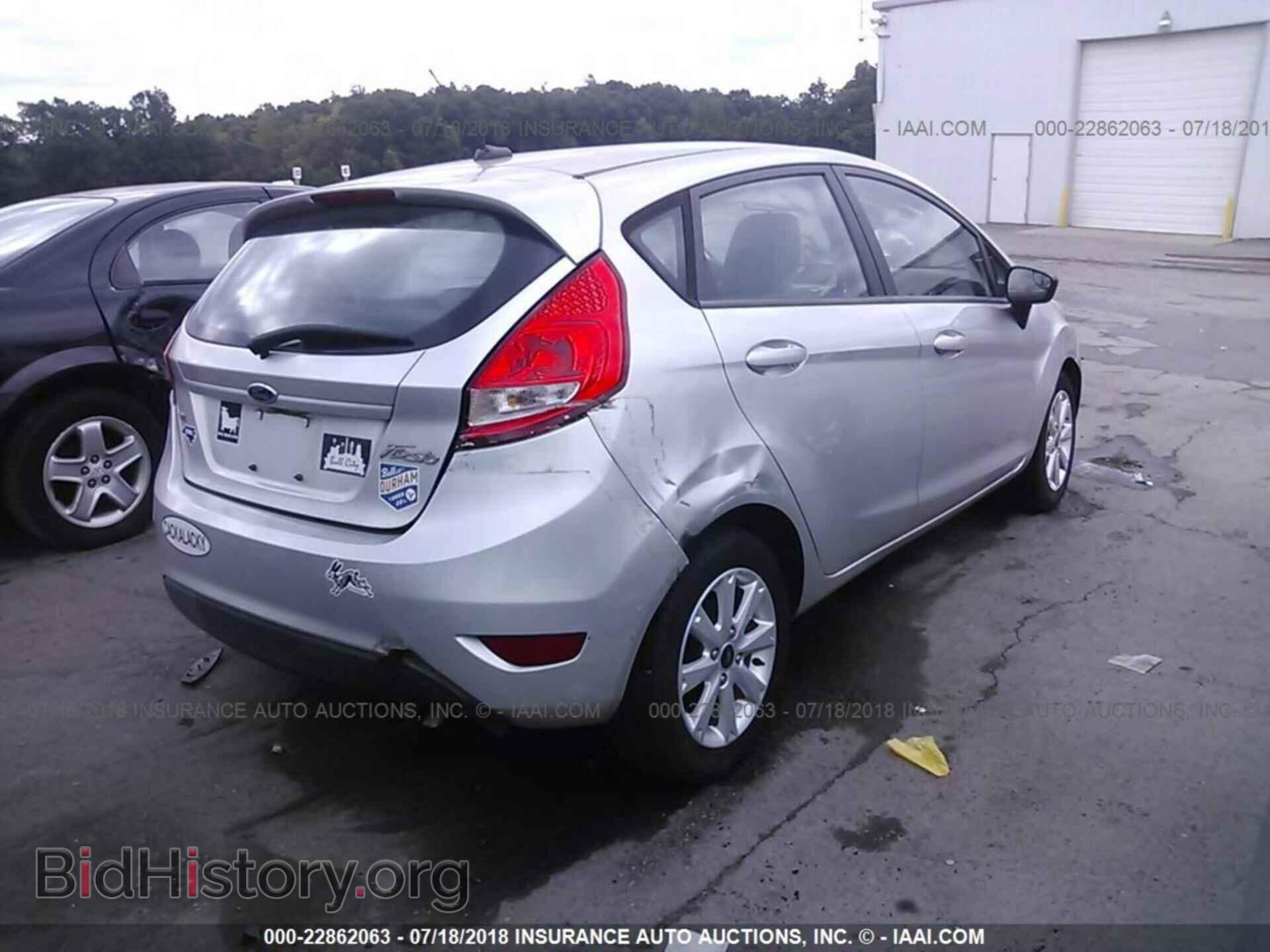 2011 Ford Fiesta - VIN: 3FADP4EJ7BM127226 - Фото 4