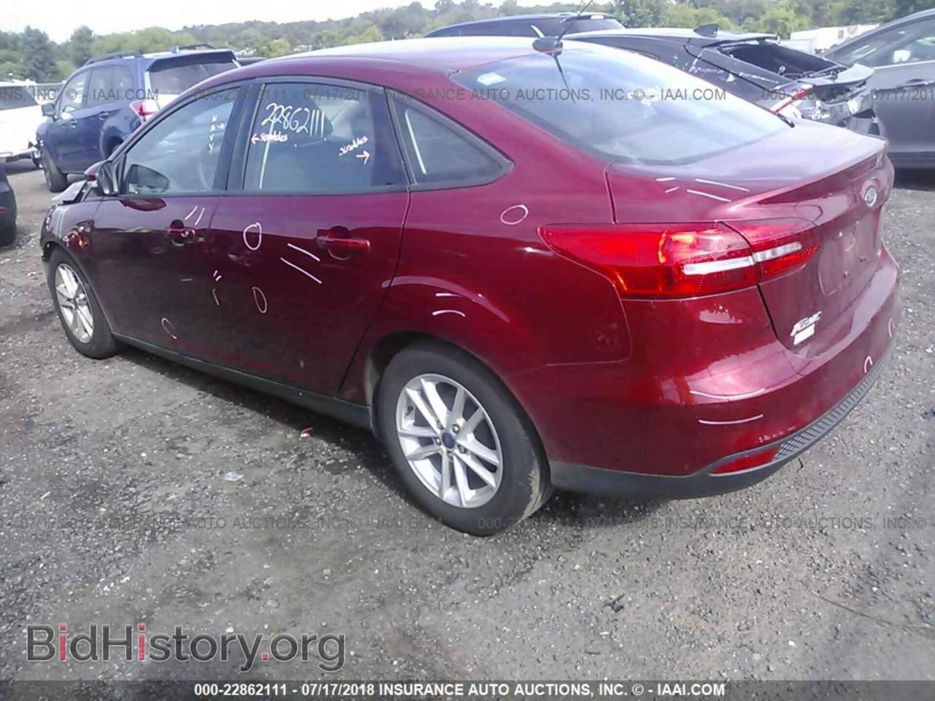 2016 Ford Focus - VIN: 1FADP3F28GL335593 - Фото 3