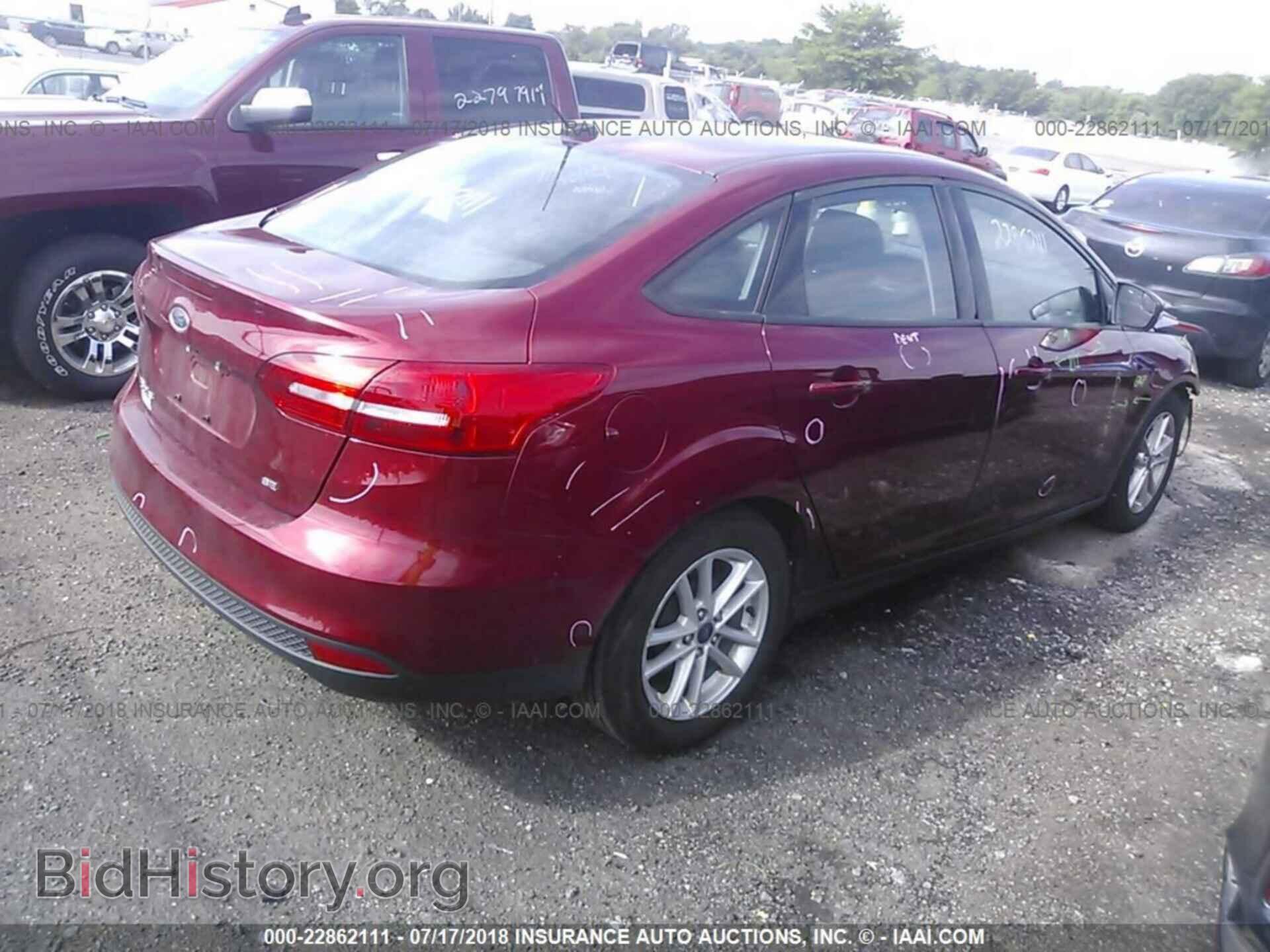 2016 Ford Focus - VIN: 1FADP3F28GL335593 - Фото 4