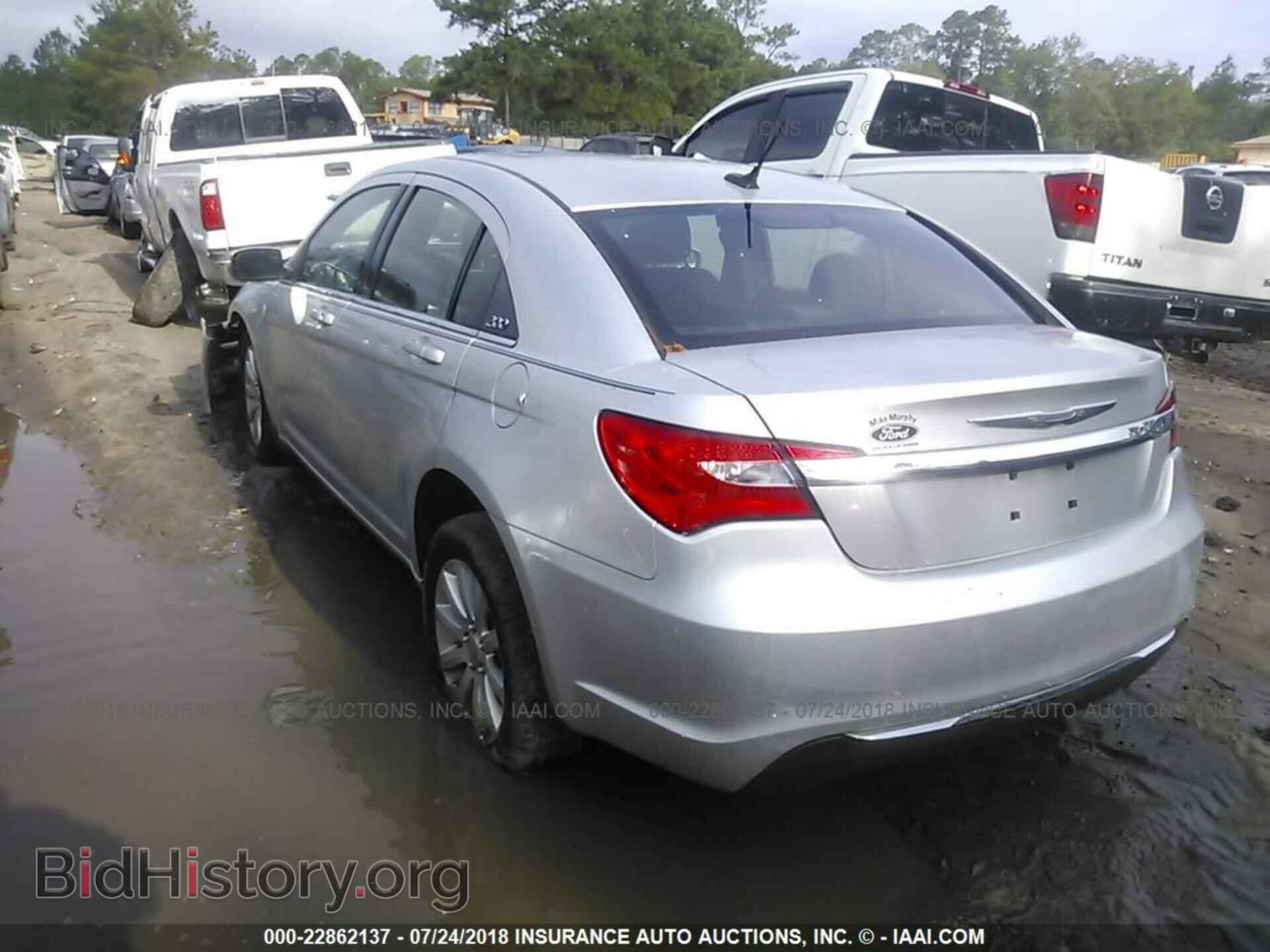2011 Chrysler 200 - VIN: 1C3BC1FB2BN617800 - Фото 3