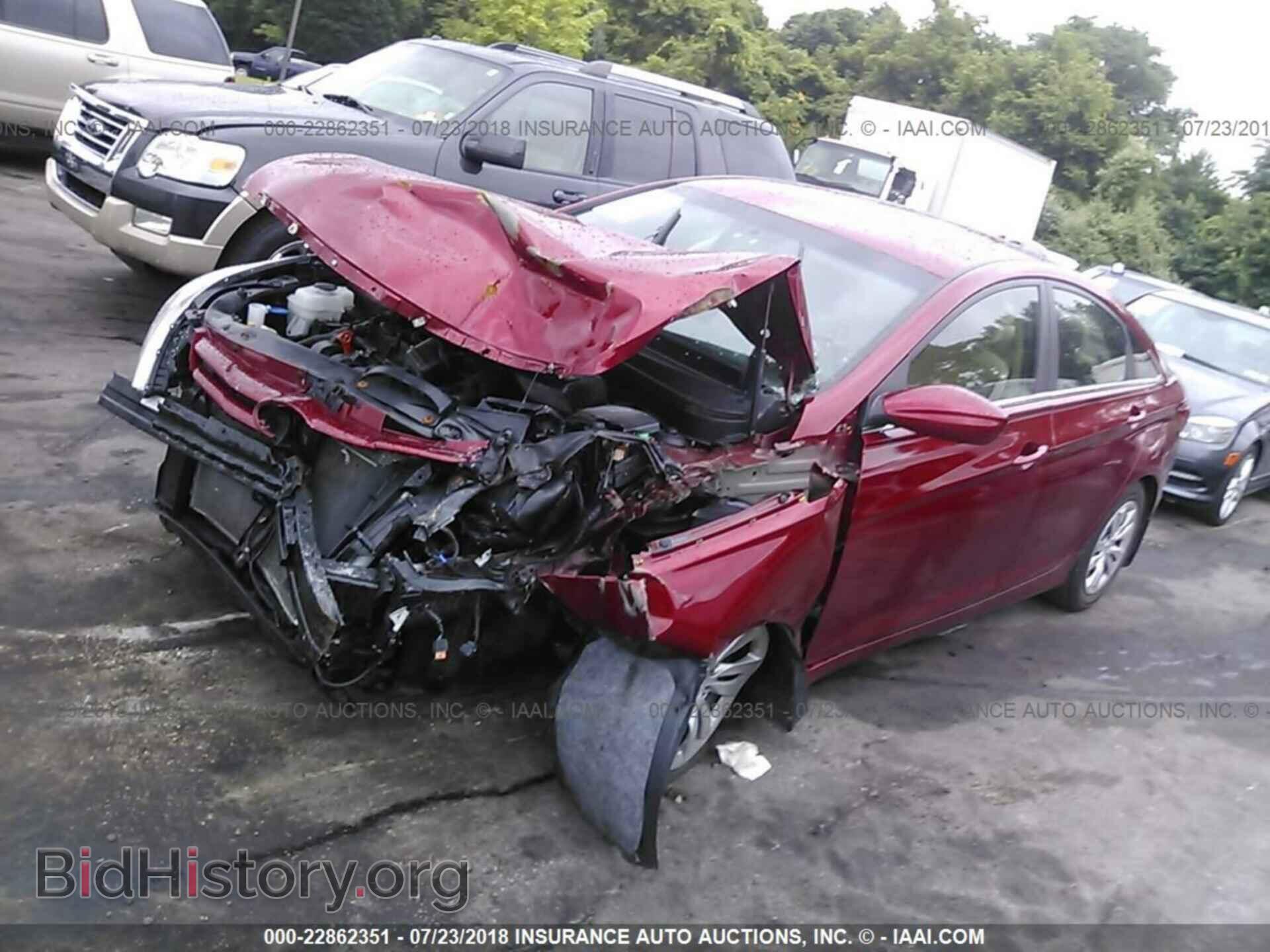 2012 Hyundai Sonata - VIN: 5NPEB4AC5CH432025 - Фото 2