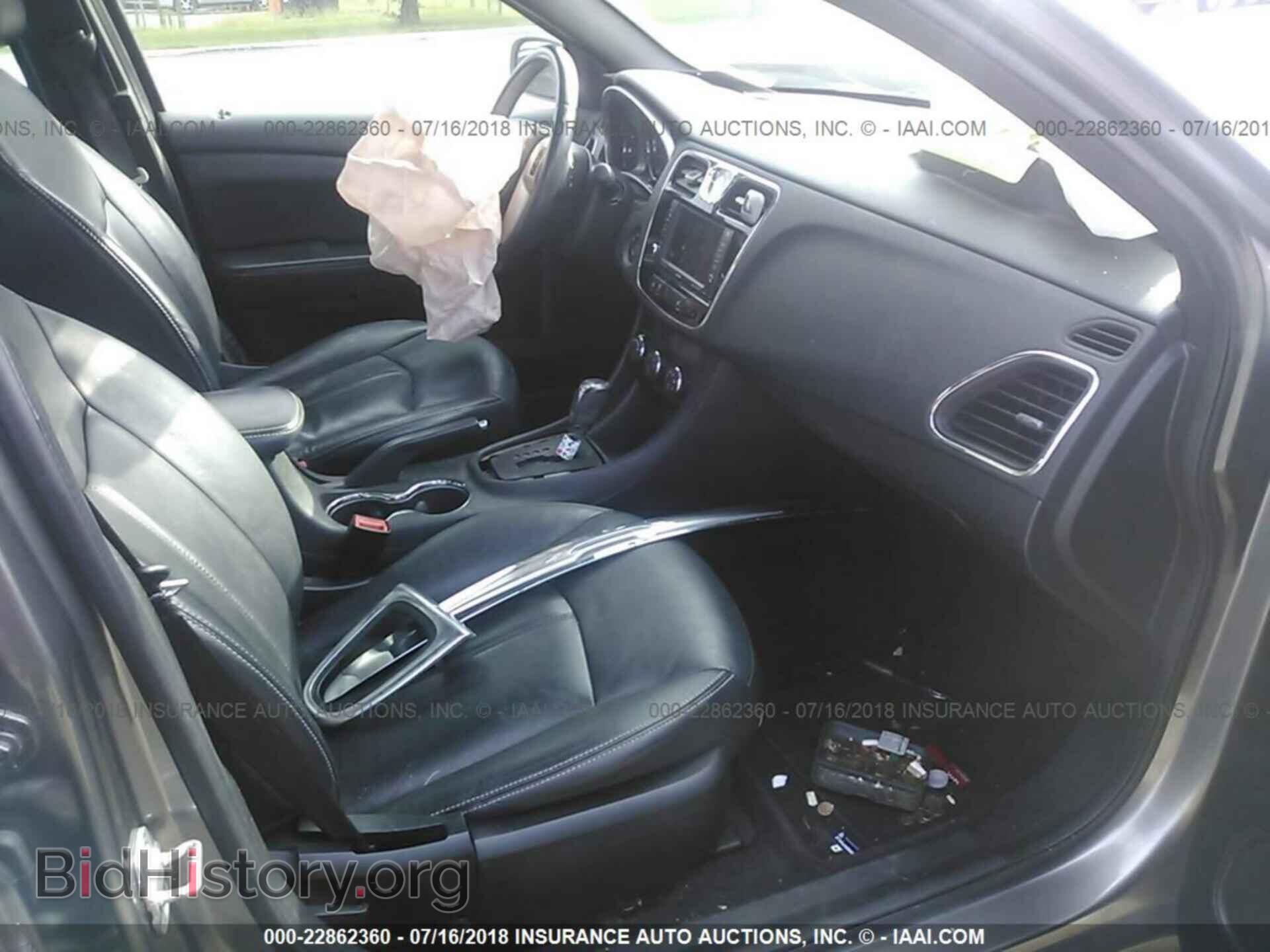 2011 Chrysler 200 - VIN: 1C3BC2FB0BN612777 - Photo 5