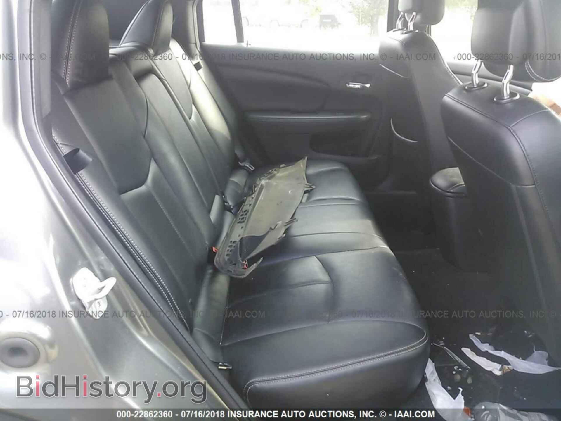 2011 Chrysler 200 - VIN: 1C3BC2FB0BN612777 - Photo 8