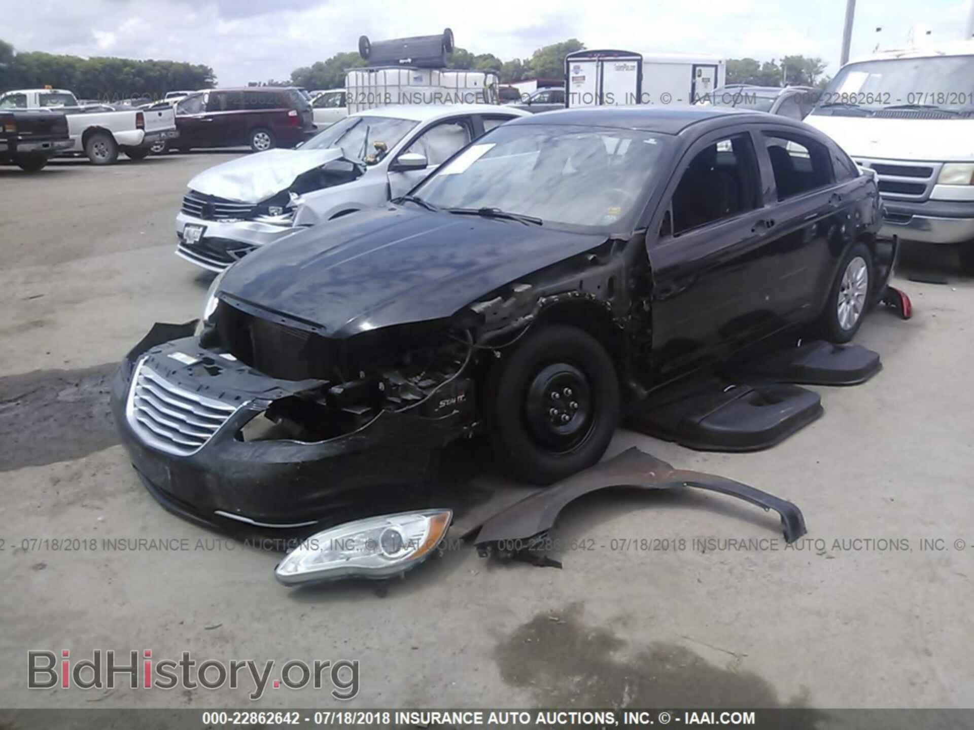 2011 Chrysler 200 - VIN: 1C3BC4FB7BN607118 - Фото 2