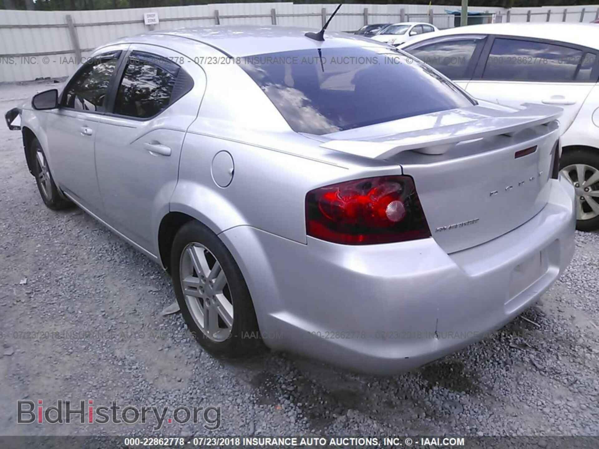 2011 Dodge Avenger - VIN: 1B3BD1FB4BN542186 - Фото 3